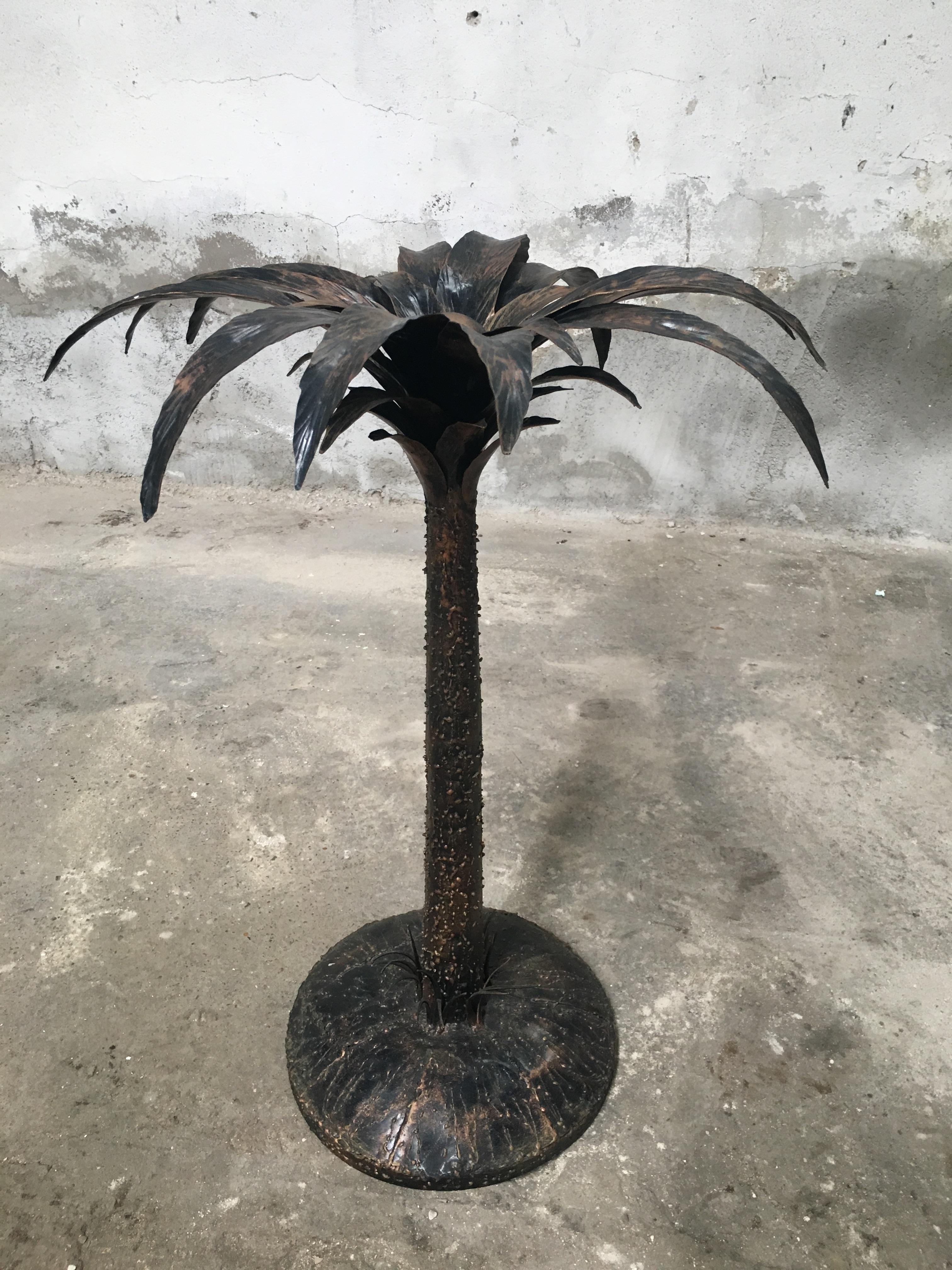 Moderne italienische Palmenskulptur aus brüniertem Eisen aus der Mitte des Jahrhunderts, 1970er Jahre (Moderne der Mitte des Jahrhunderts) im Angebot