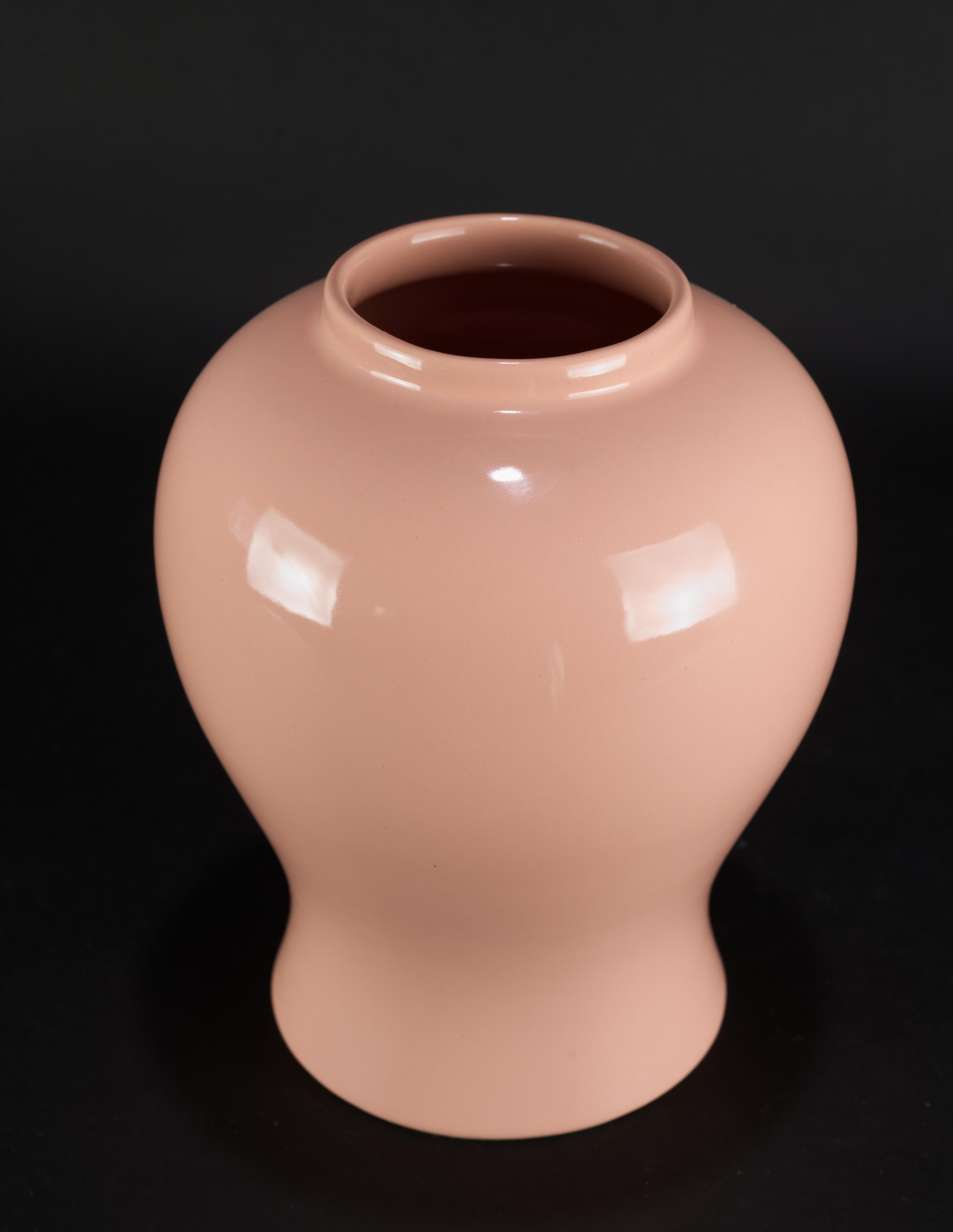 Mid-Century Modern Italian Ceramic Coral Pink Vase Vintage  For Sale 2