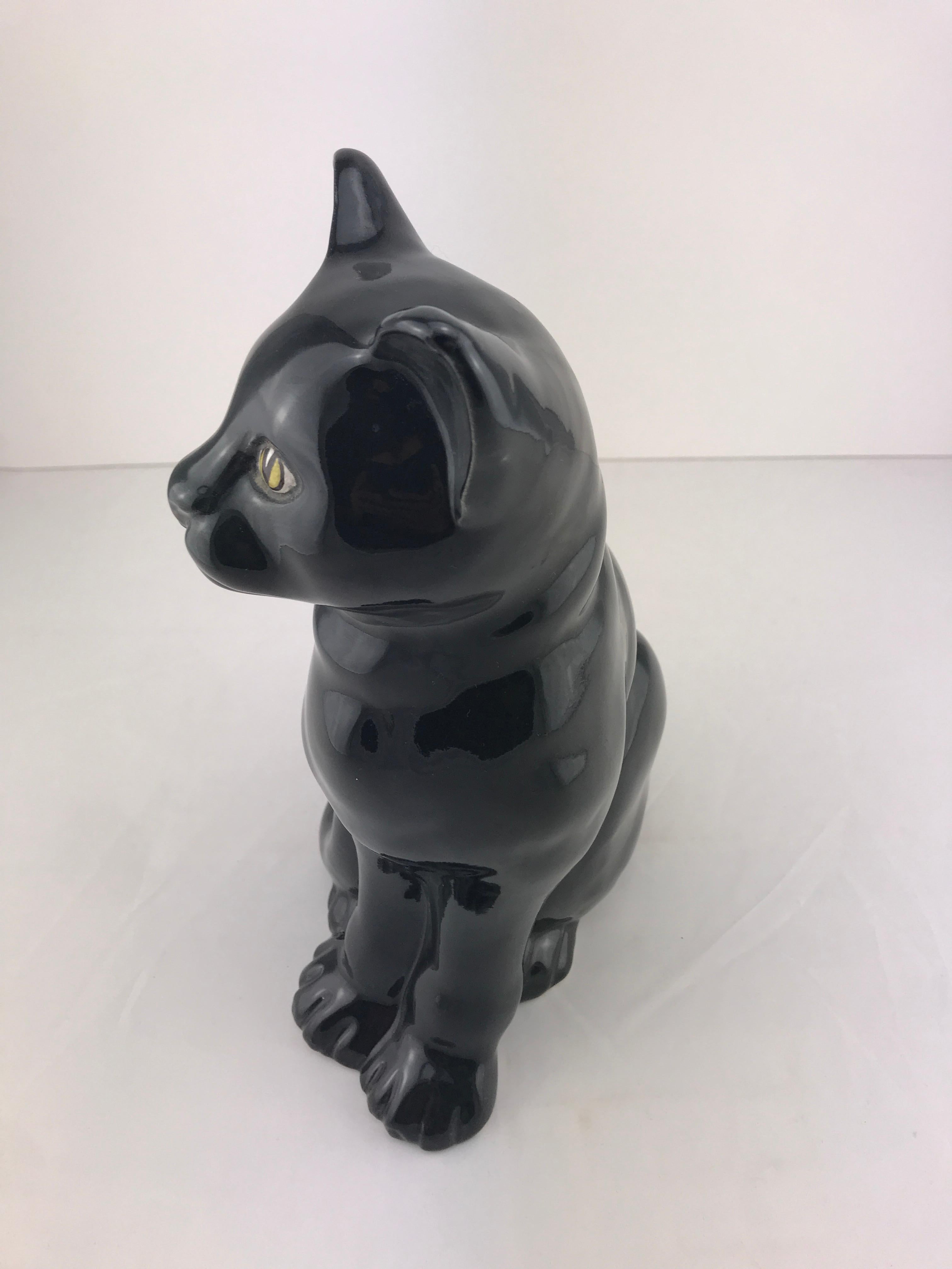 Mid-Century Modern Italian Ceramic Decorative Black Cat, 1960s In Good Condition In Byron Bay, NSW