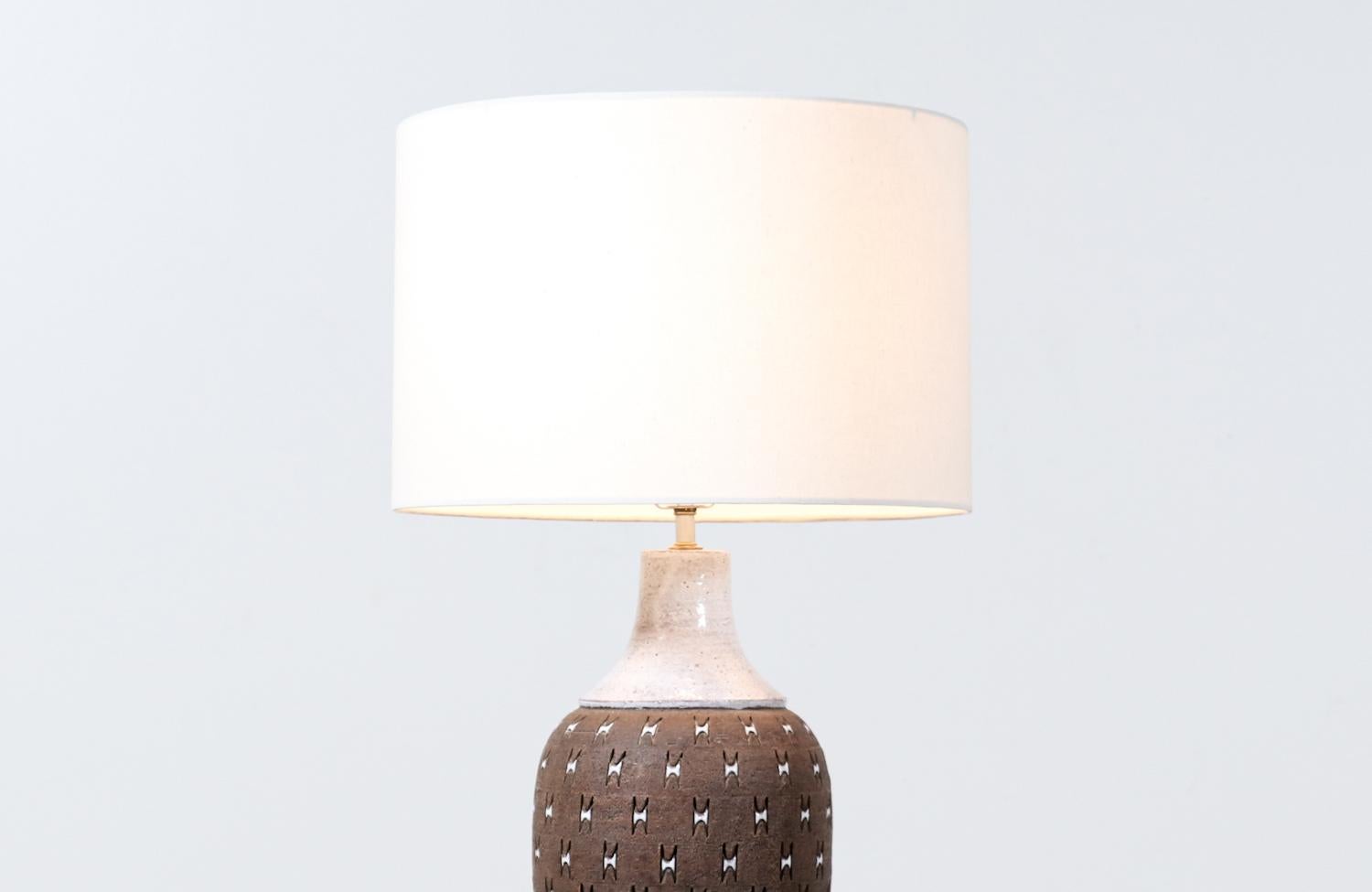 Mid-Century Modern Italian Ceramic Table Lamp for Bitossi In Excellent Condition For Sale In Los Angeles, CA
