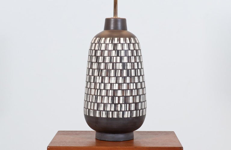Mid-Century Modern Italian Ceramic Table Lamp For Sale 2