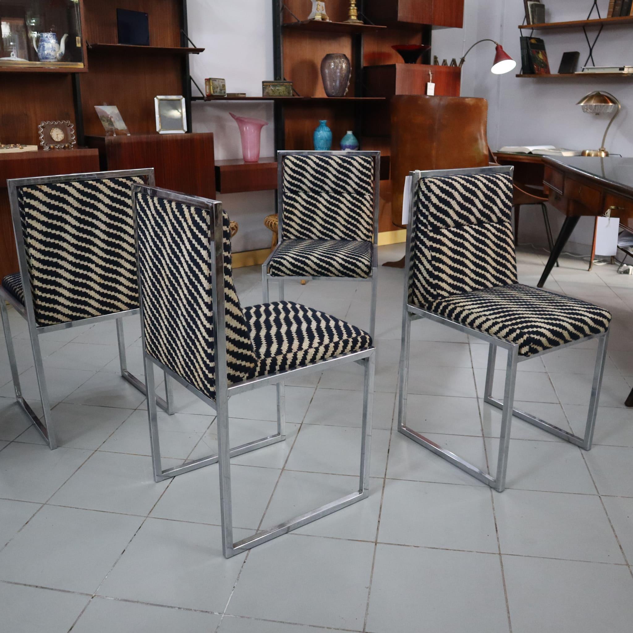 Mid-century modern italian Chairs by Nanda Vigo for Driade 1972, set of four
The WrightWright chairs, designed by Nanda Vigo in 1972 for Driade, are a striking example of the bold and futuristic aesthetics that define the 1970s. These chairs feature