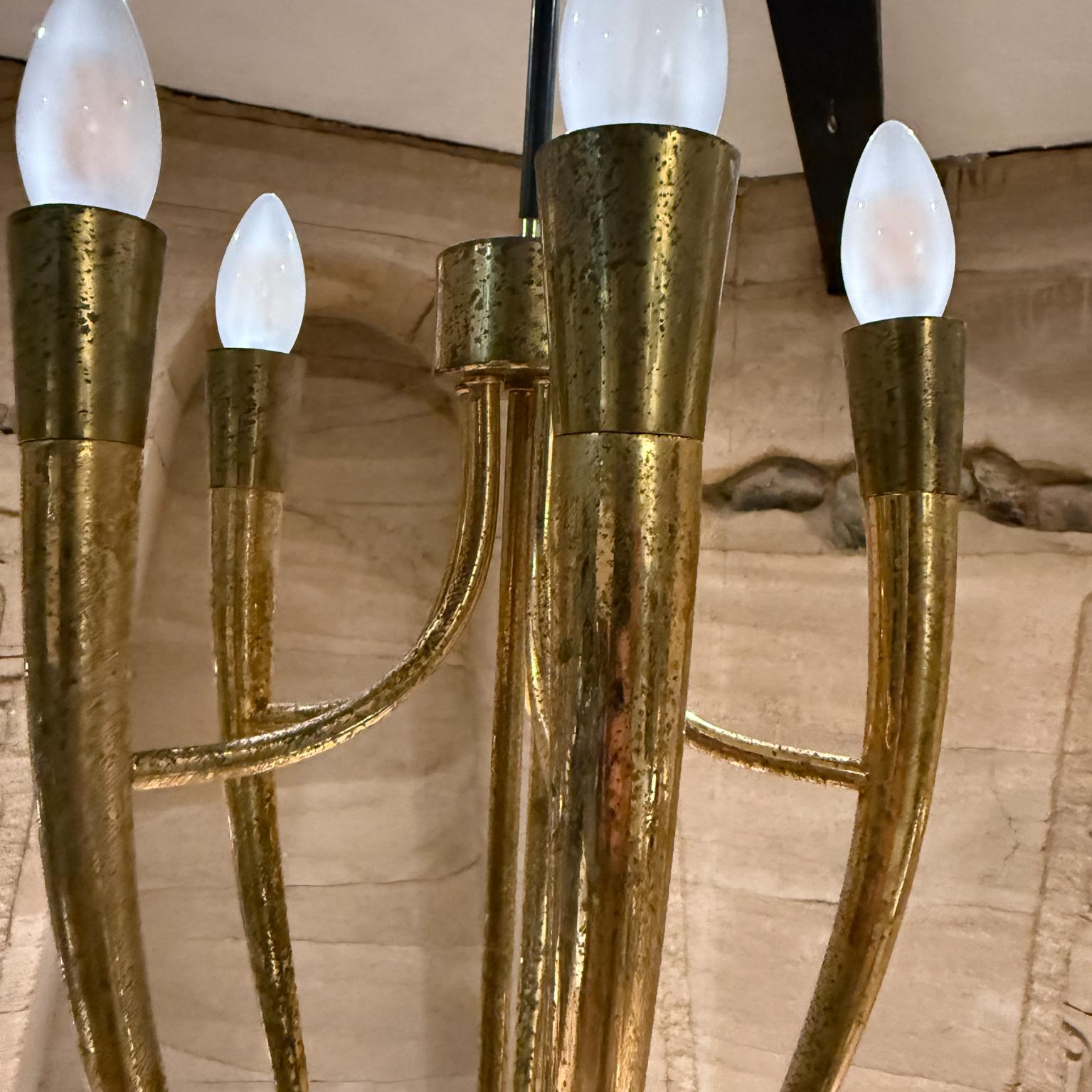 Mid Century Modern Italian Chandelier by Guglielmo Ulrich For Sale 5