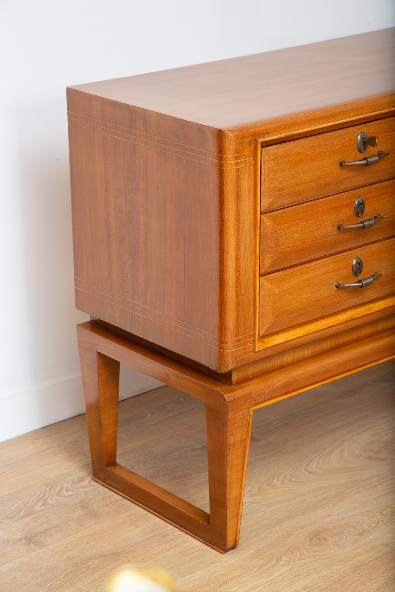 Mid-Century Modern Italian Chest of Drawers by Paolo Buffa For Sale 12