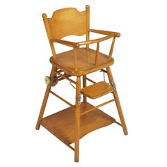 Sedia per bambini italiana di metà secolo 1950 circa Legno di faggio, cera lucidata