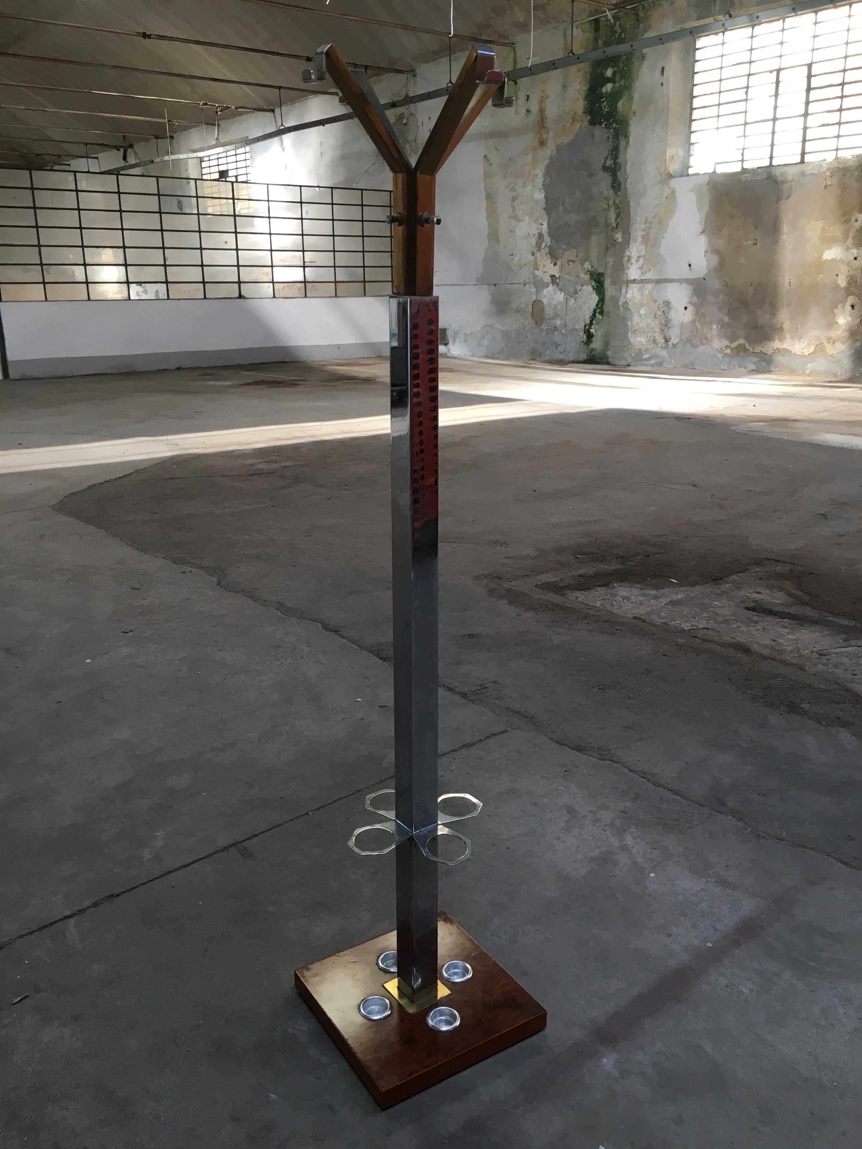 Mid-Century Modern Italian Chrome and Brass Coat and Umbrella Free Standing Rack In Good Condition In Prato, IT