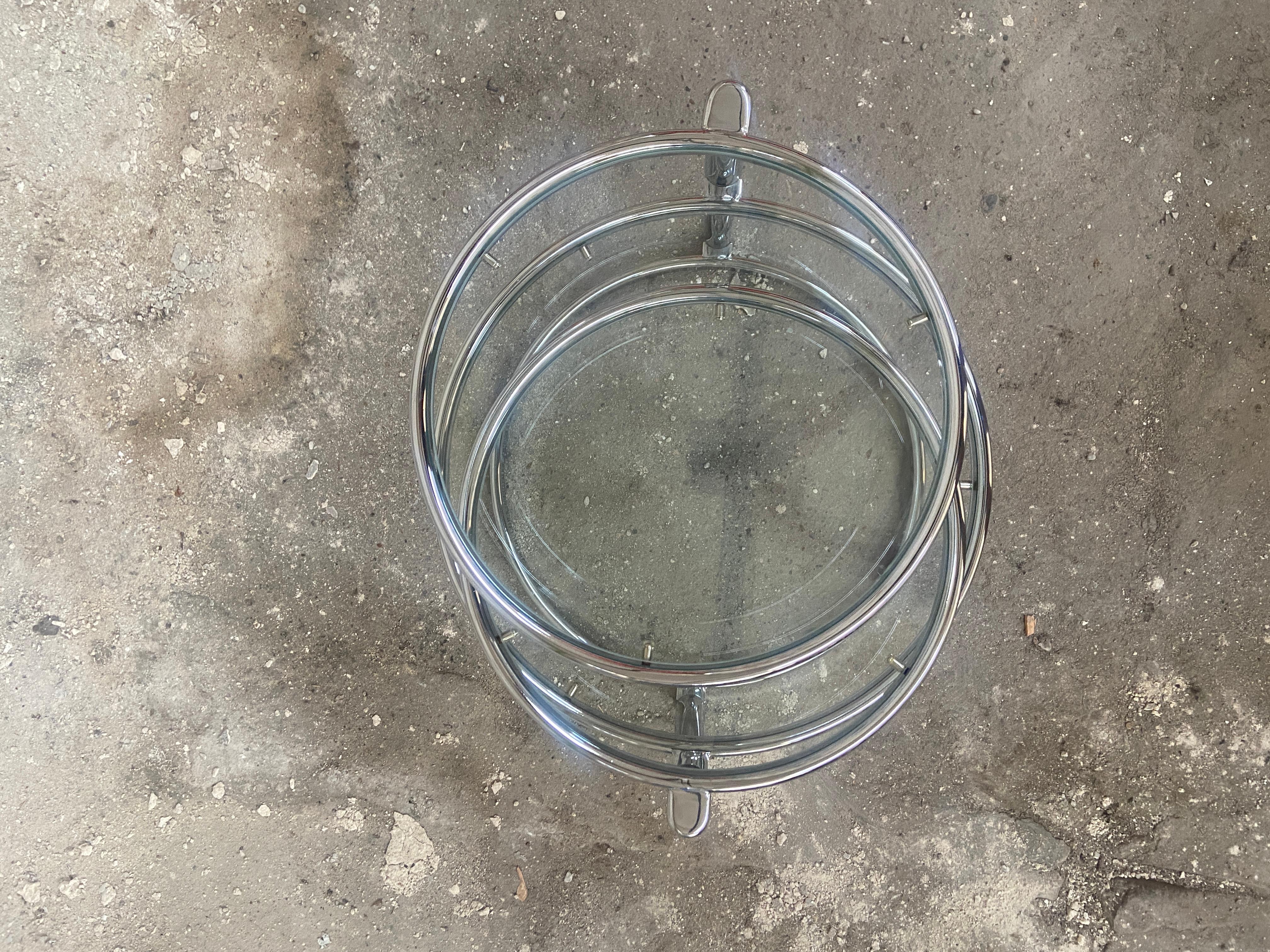 Mid-Century Modern Italian Chrome and Glass Side Table with Rotating Tops. For Sale 3