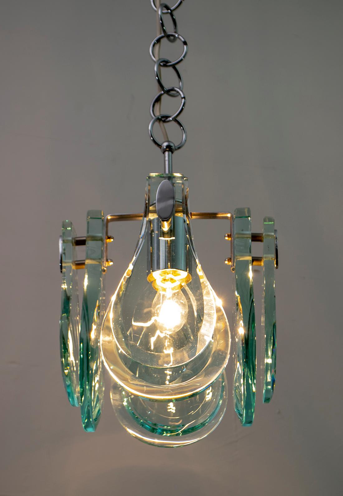 Italienische Mid-Century-Modern-Pendelleuchte aus Chrom und dickem Glas von Veca, 1960er Jahre im Angebot 1