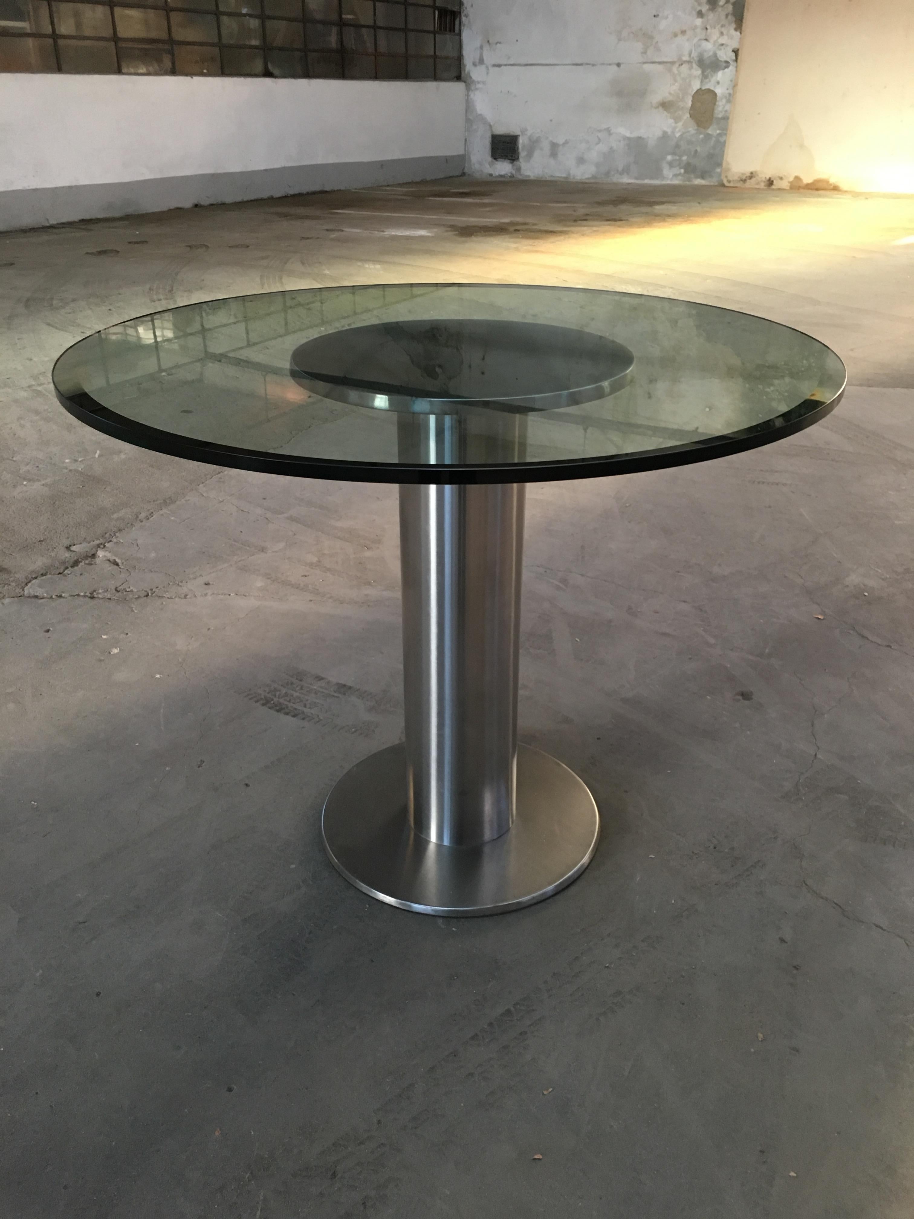 Mid-Century Modern Italian Chrome Dining or Center Table with Glass Top, 1970s In Good Condition In Prato, IT