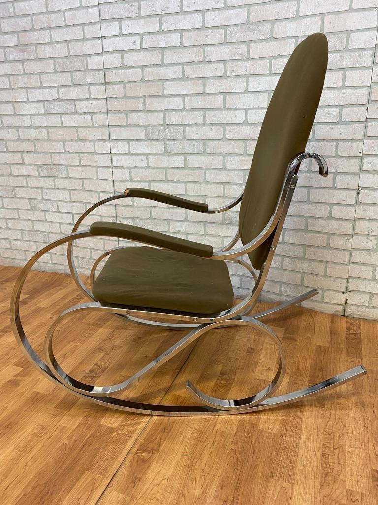 Mid Century Modern Italian Chrome Rocking Chair In Good Condition In Chicago, IL
