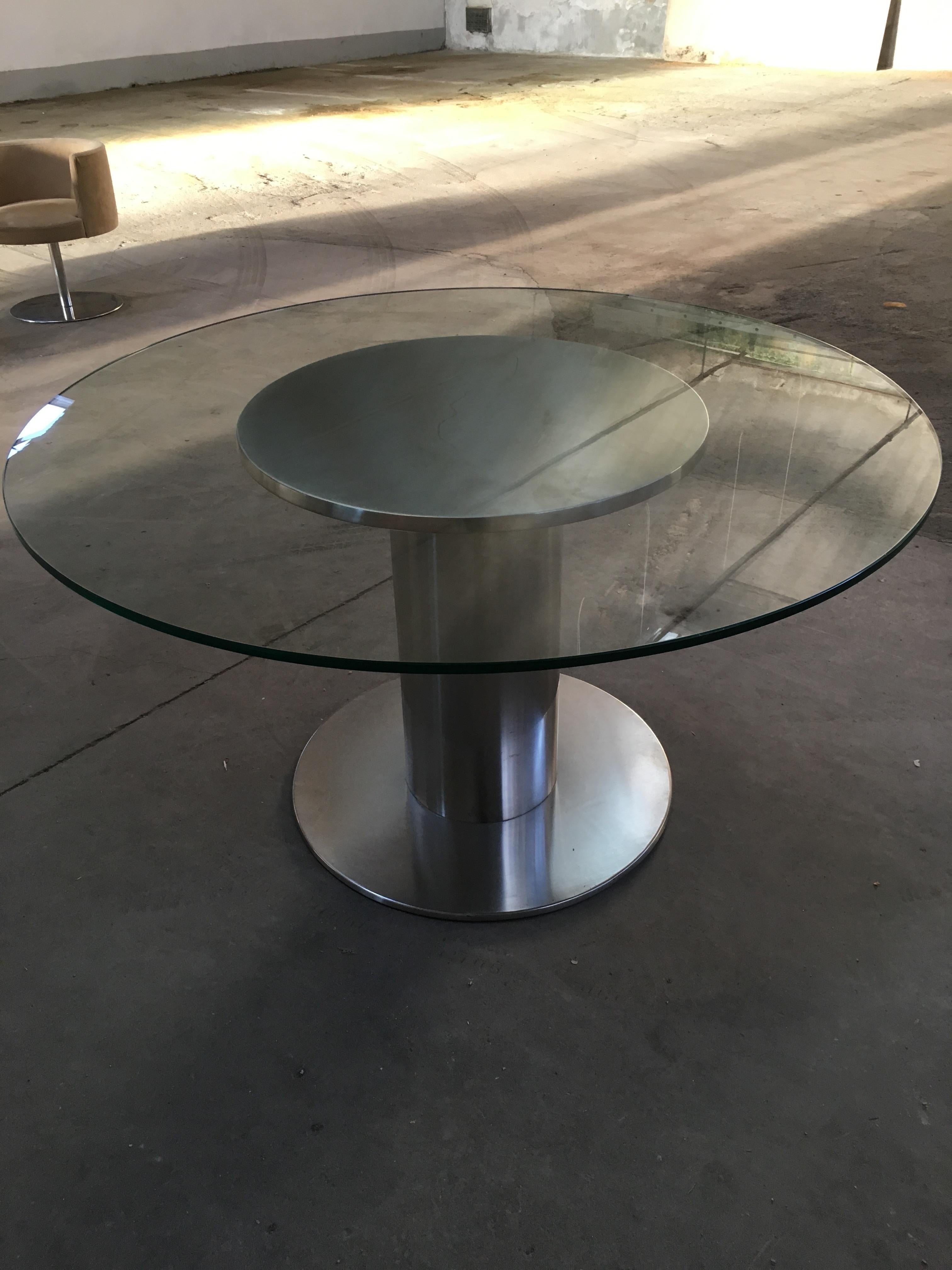 Acier inoxydable Table italienne chromée mi-siècle moderne avec plateau rond en verre, années 1970 en vente
