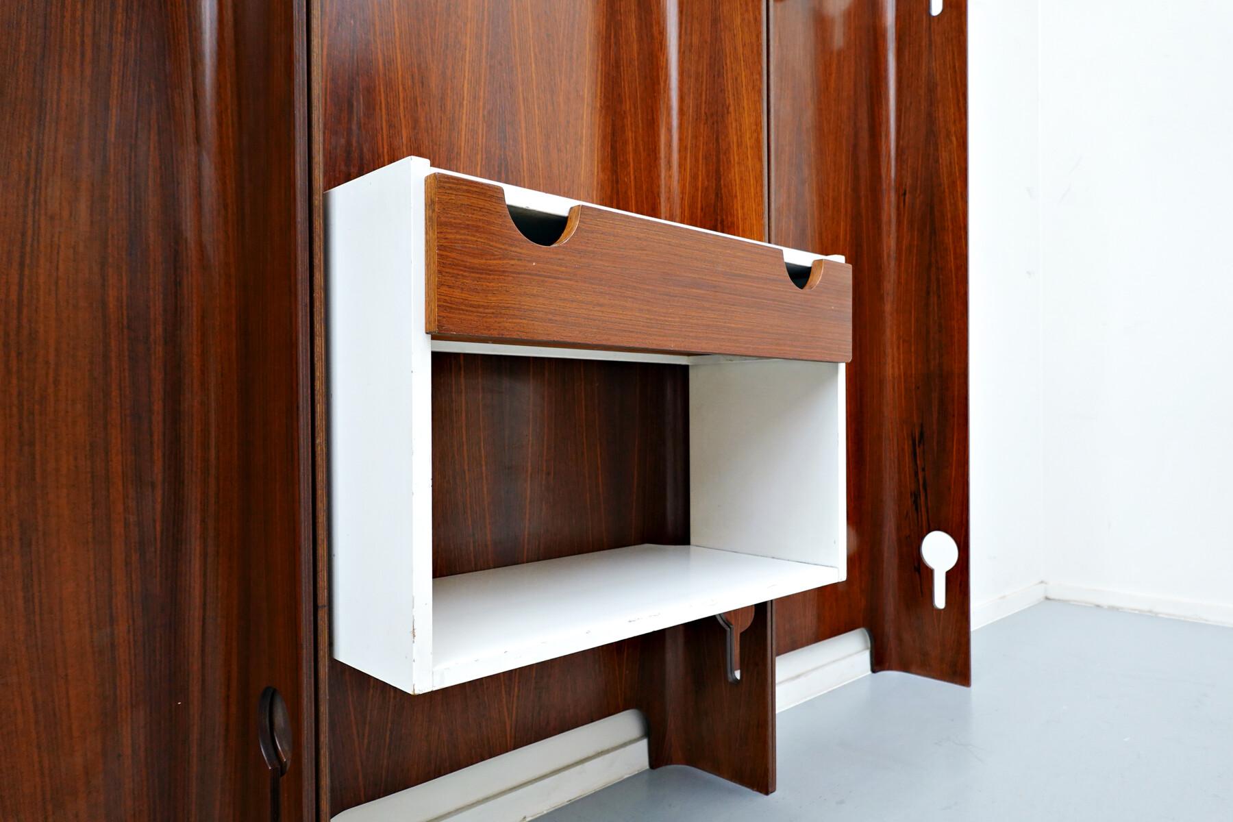 Bois Porte-manteaux italien moderne du milieu du siècle dernier par Carlo de Carli, années 1960 en vente