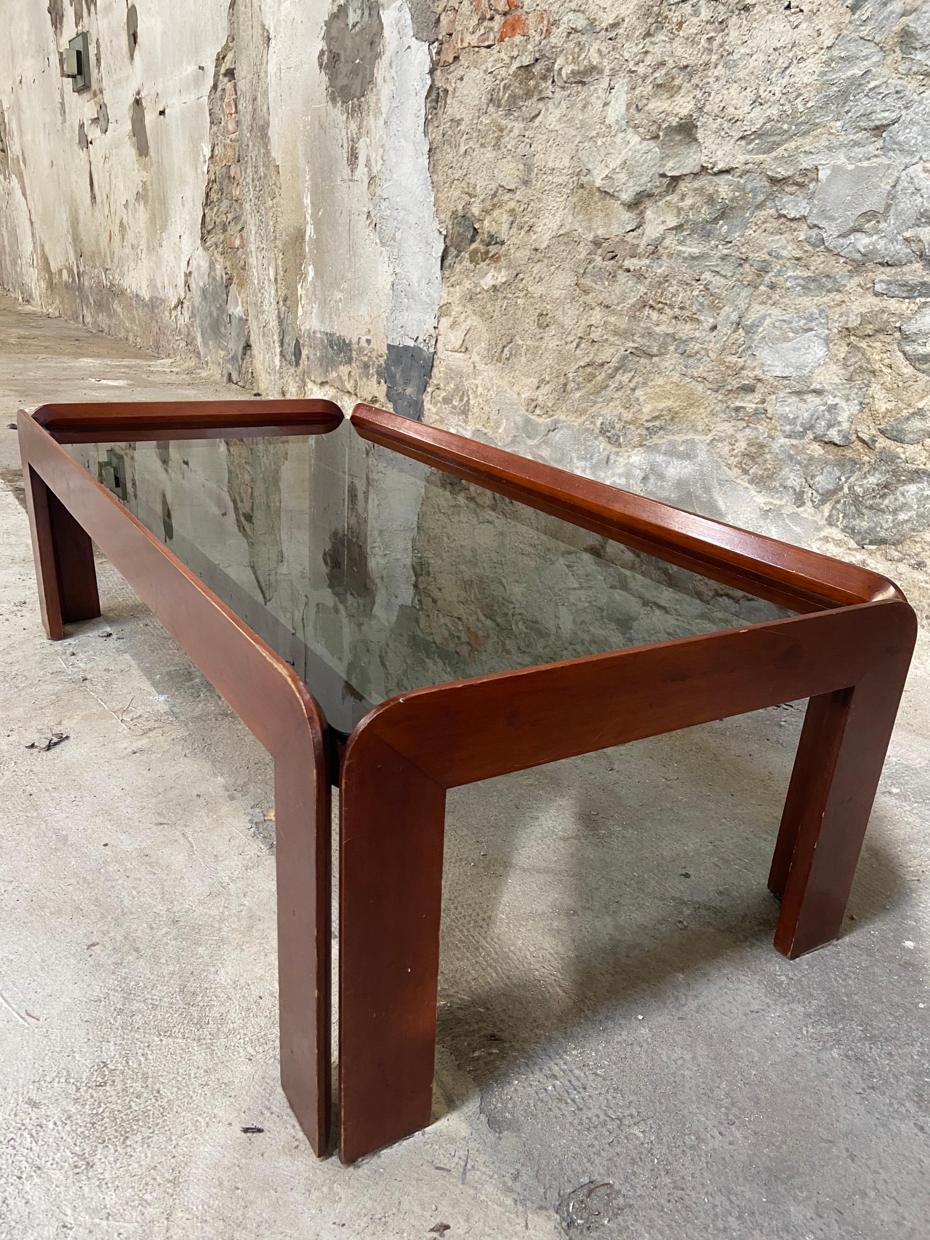 Smoked Glass Mid-Century Modern Italian Coffee or Sofa Table by Afra & Tobia Scarpa, 1960s For Sale