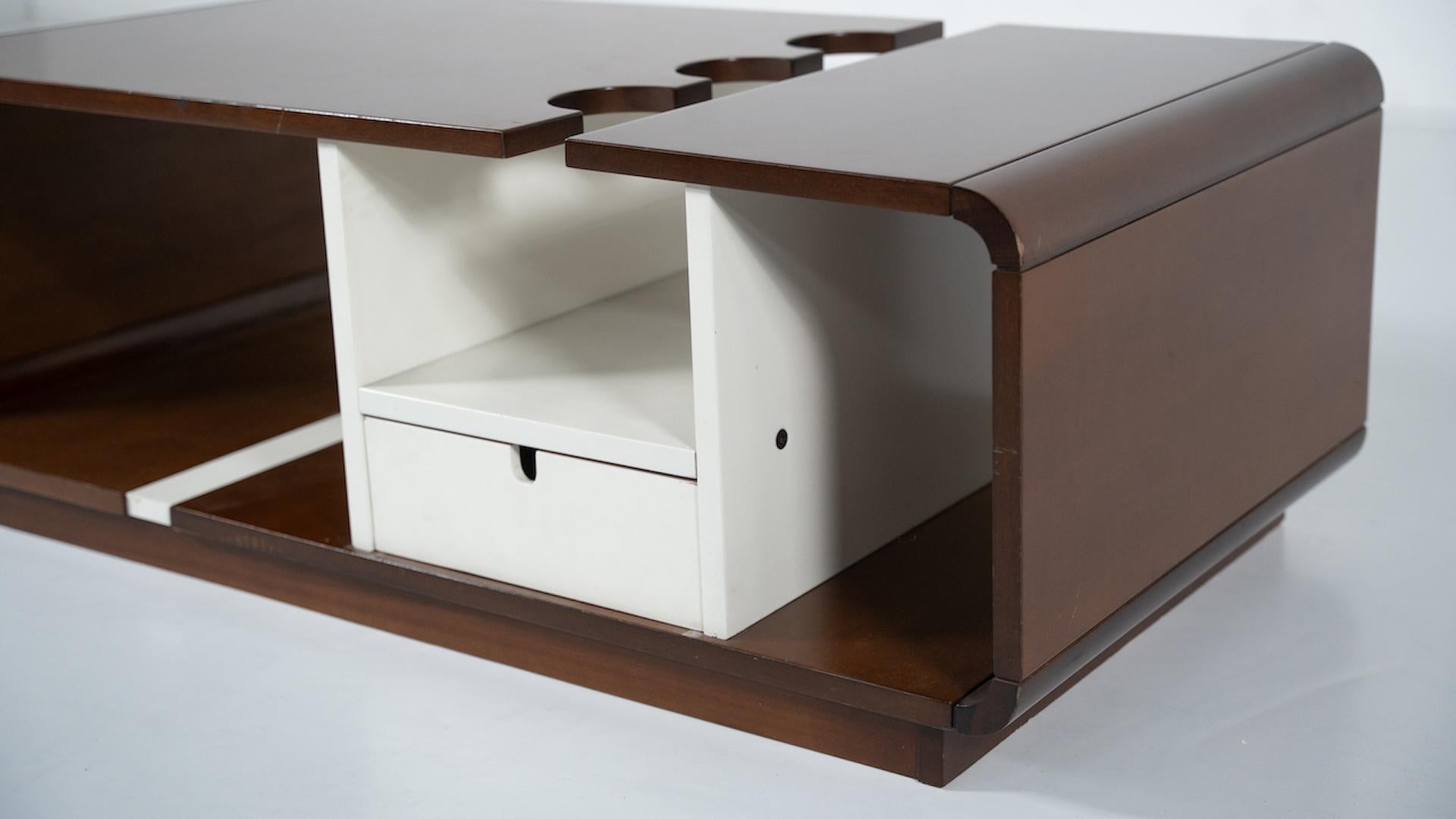 Table basse italienne The Moderns, années 1960 en vente 6