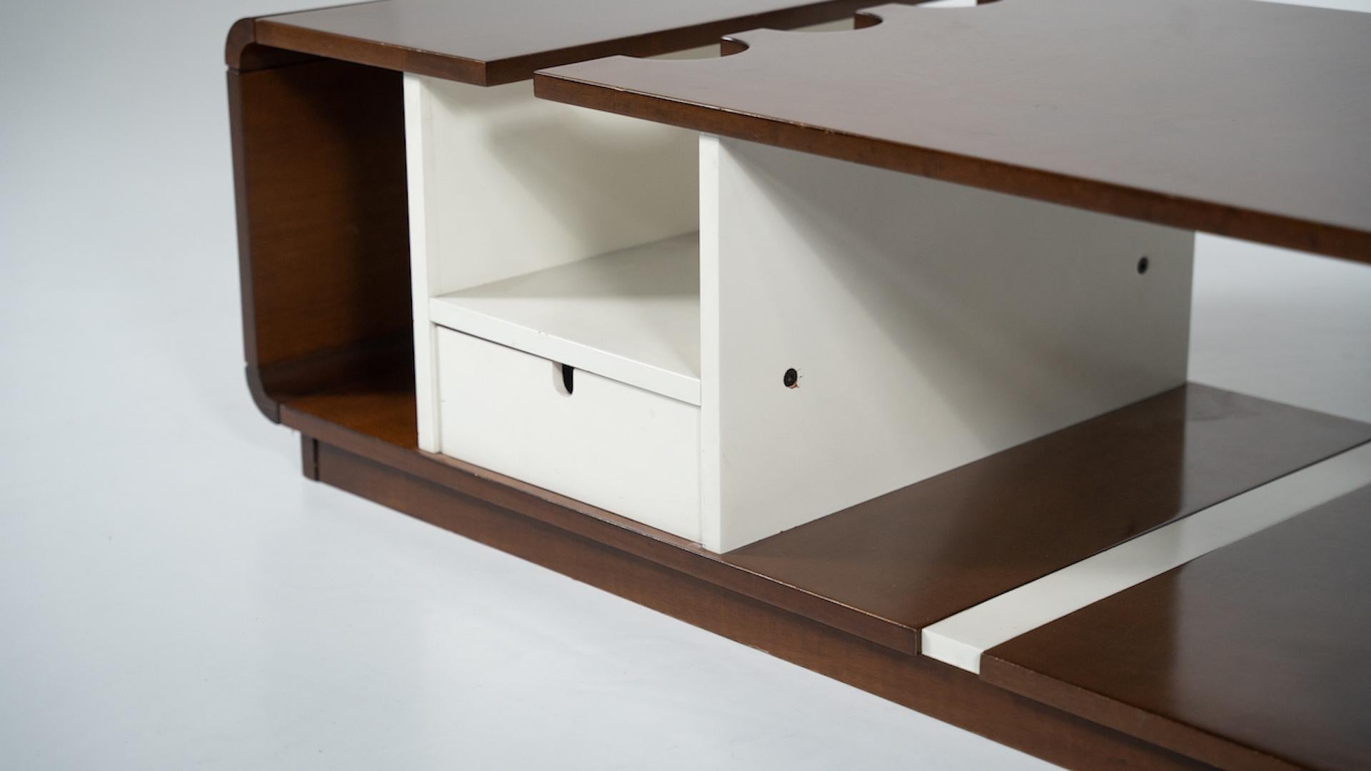 Table basse italienne The Moderns, années 1960 en vente 1