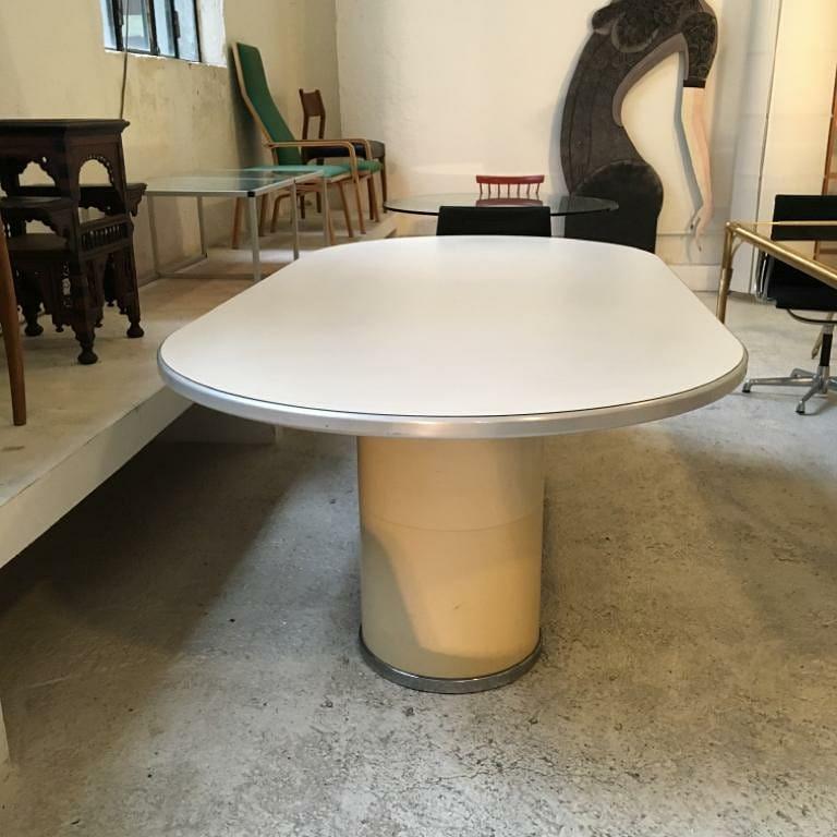 Mid-Century Modern Italian Collezioni Longato dining oval table made in Italy by Roll Design M.Siard.