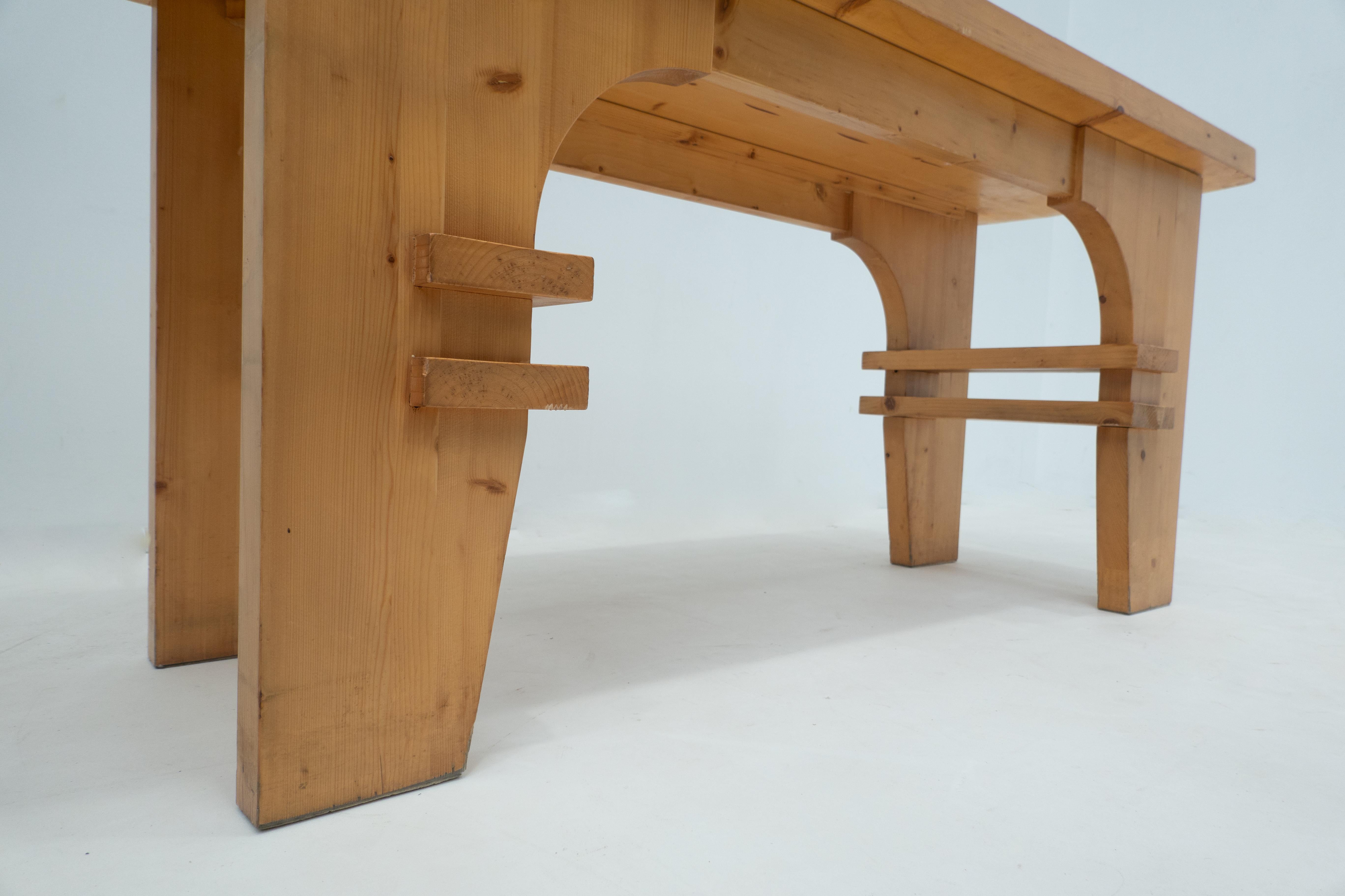 Console italienne moderne du milieu du siècle, bois de pin, années 1960 Bon état - En vente à Brussels, BE
