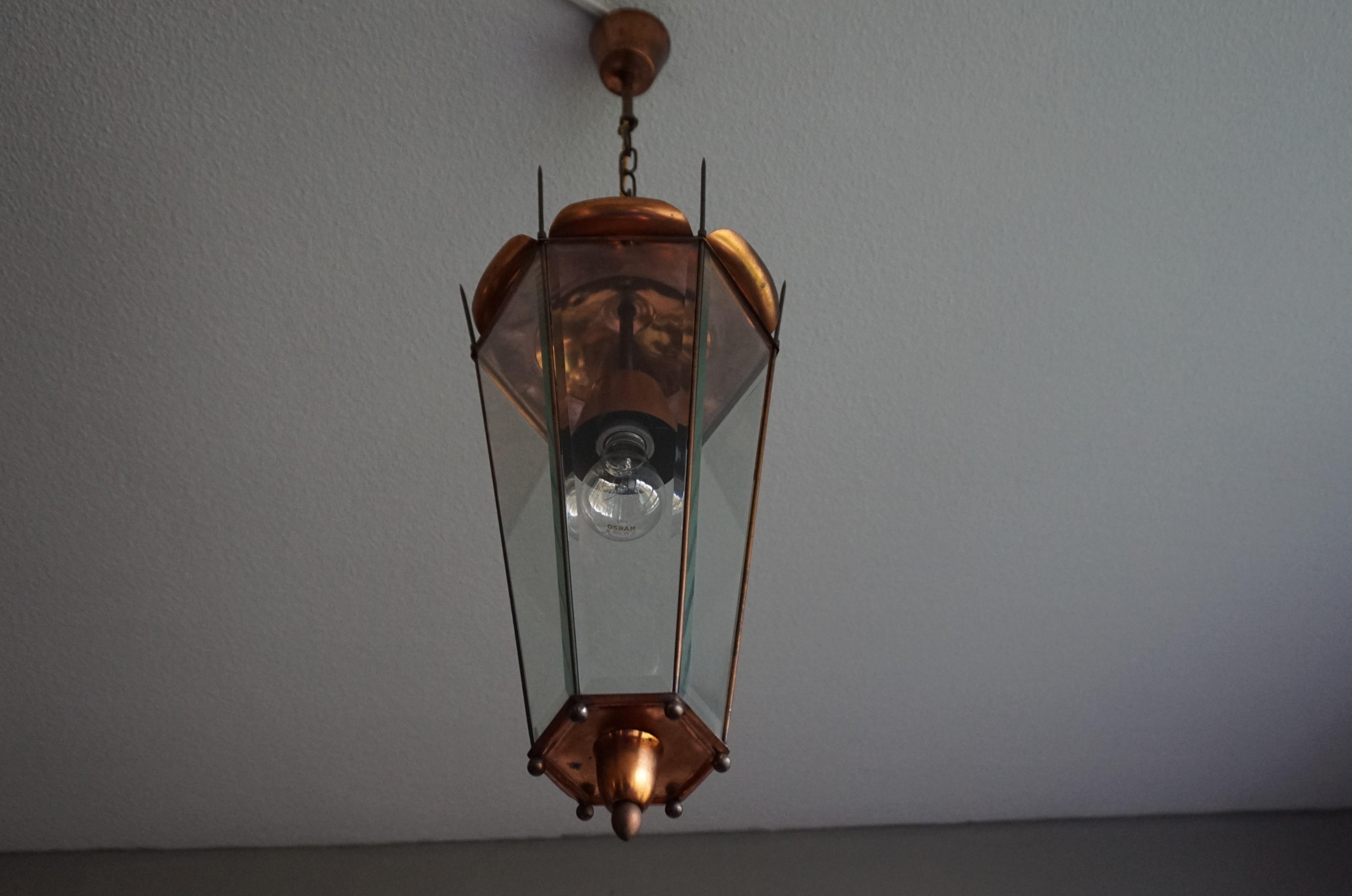 Mid-Century Modern Italian Copper and Beveled Glass Hallway Pendant / Lantern For Sale 7