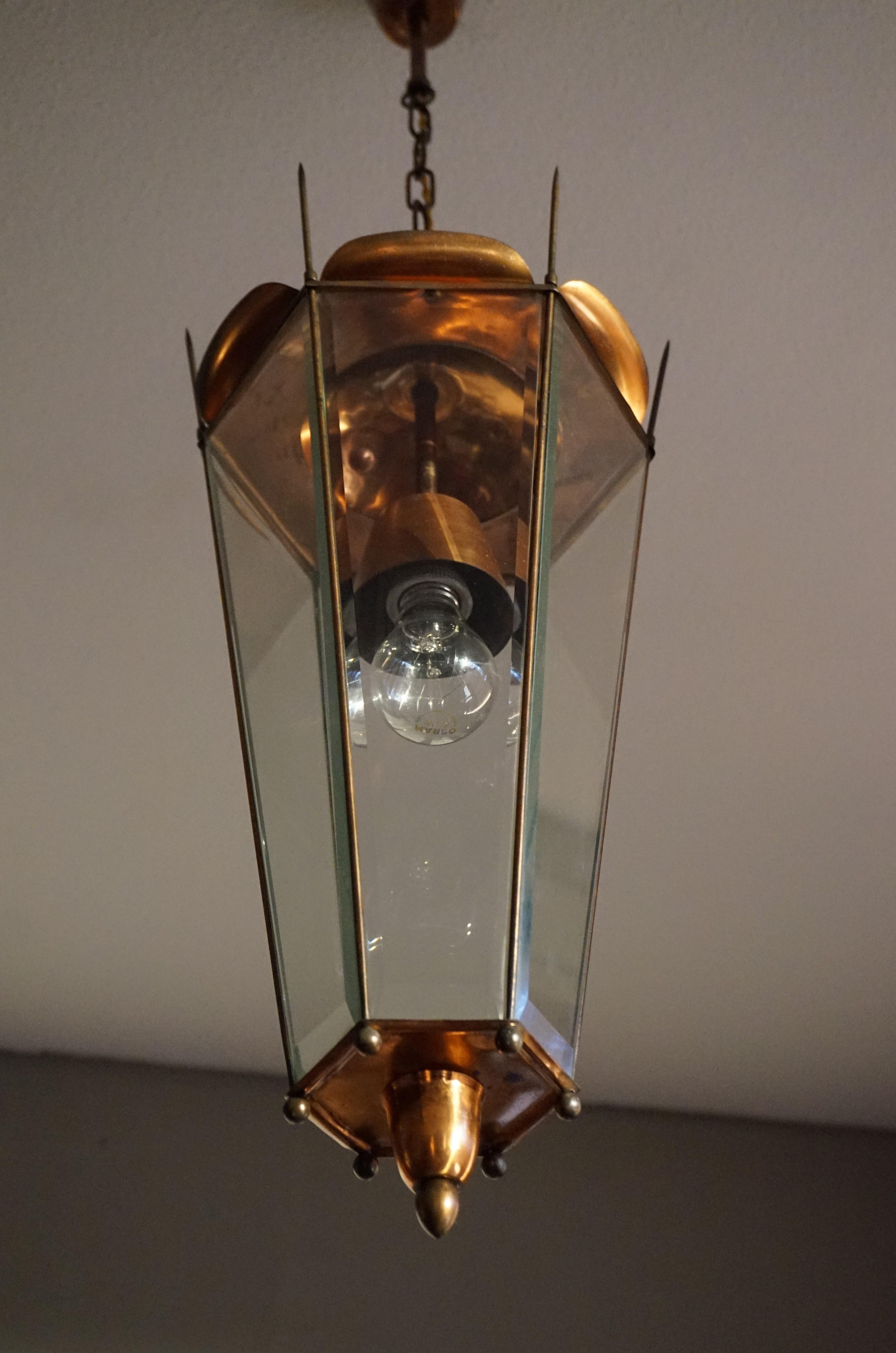 Mid-Century Modern Italian Copper and Beveled Glass Hallway Pendant / Lantern For Sale 4