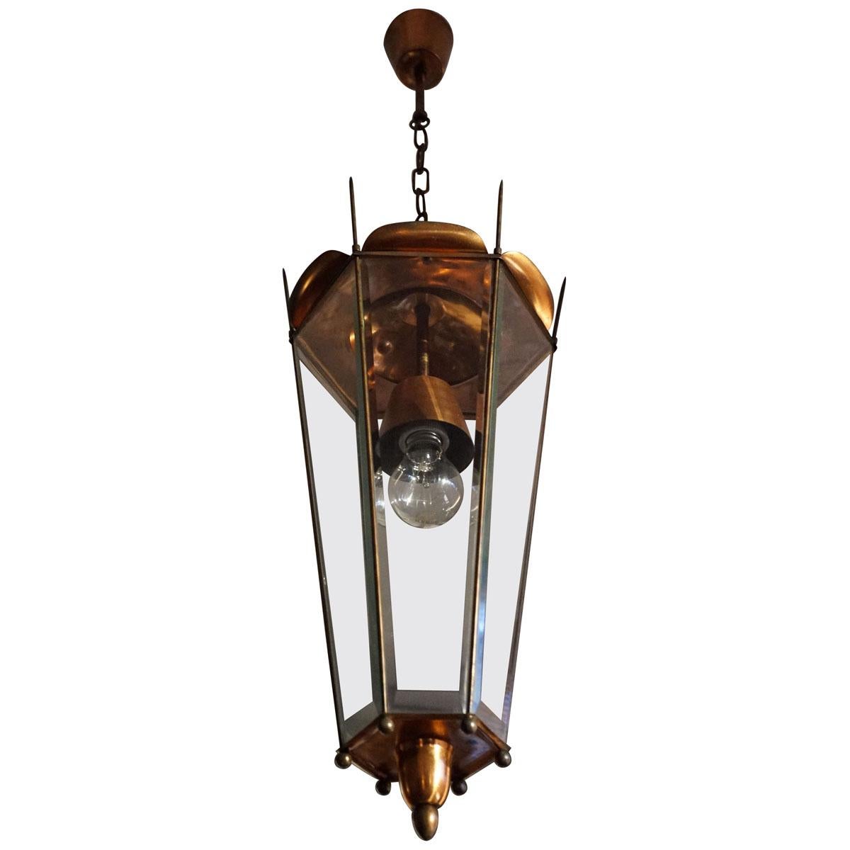 Lampe à suspension / lanterne de couloir en cuivre et verre biseauté, Italie, mi-siècle moderne