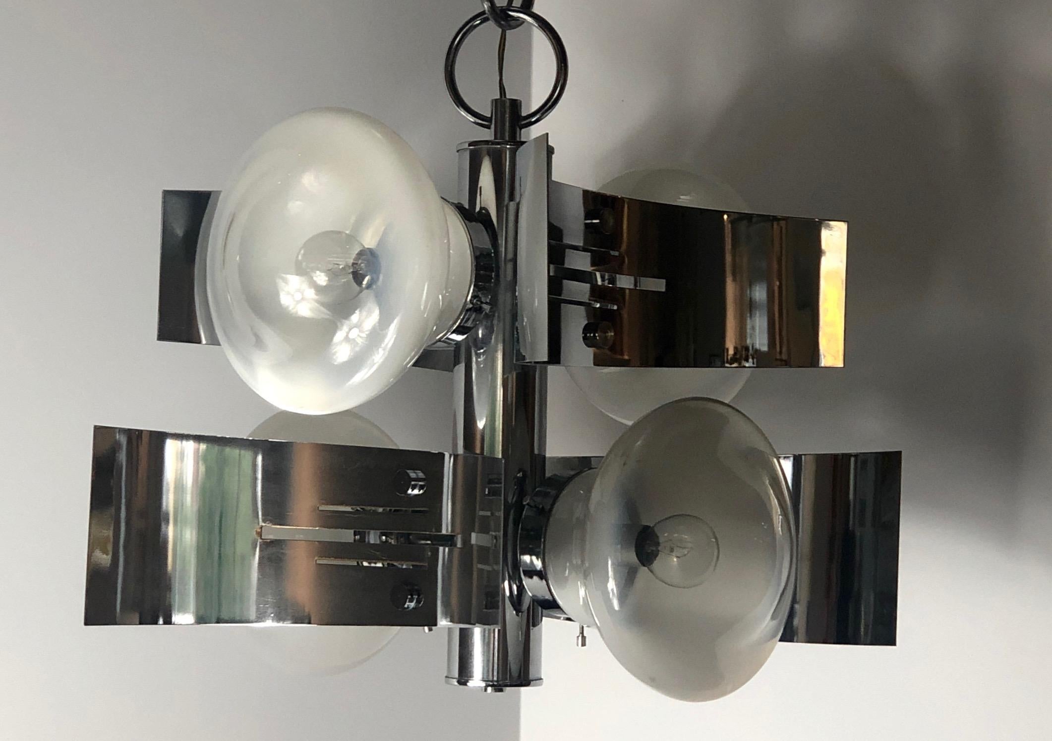Italian Curved Chrome-Plated Frame with Four Torchère Large Modern Bulb Chandelier For Sale