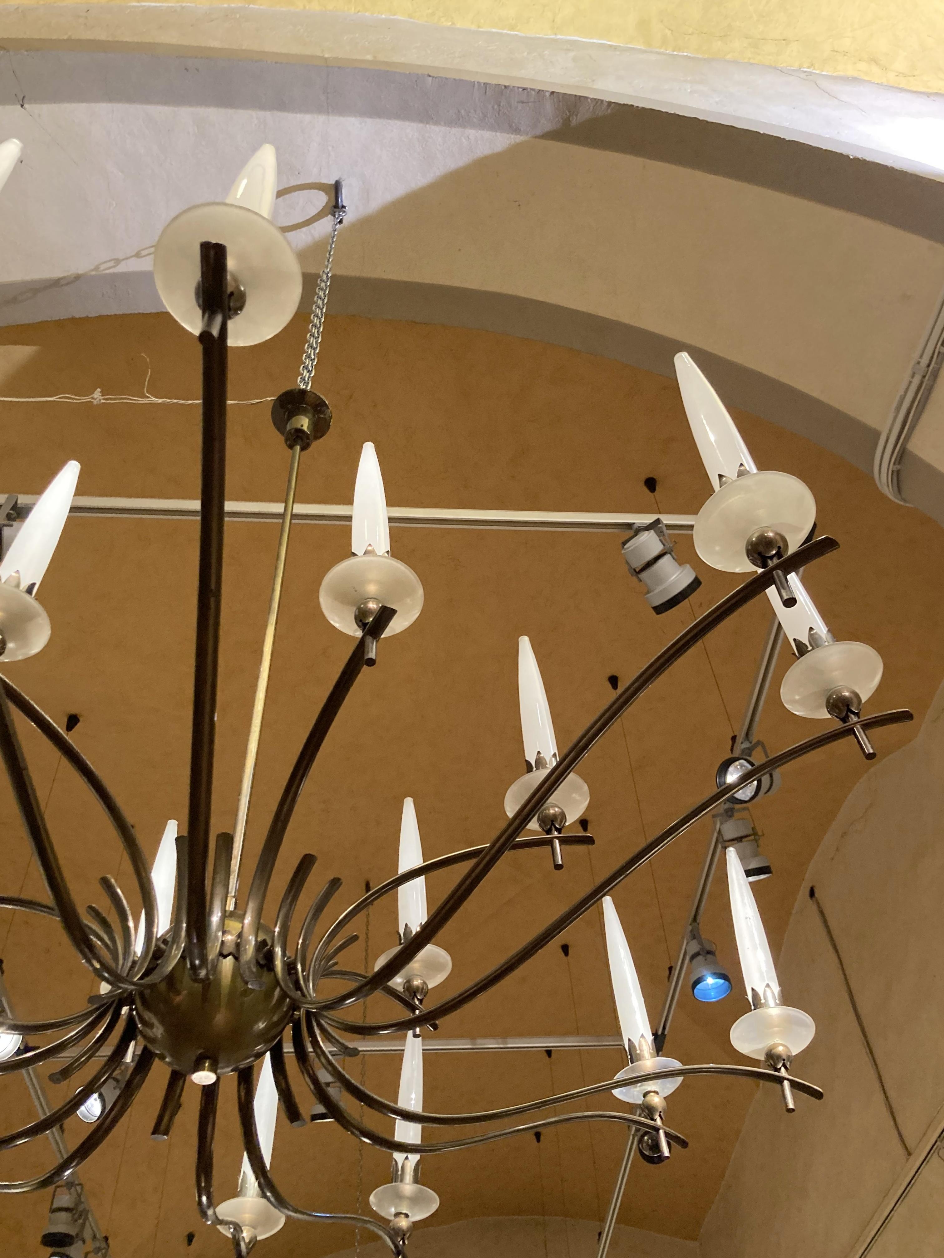 Mid Century Modern Italian Design Angelo Lelli Brass and Murano Glass Chandelier In Good Condition For Sale In Firenze, IT