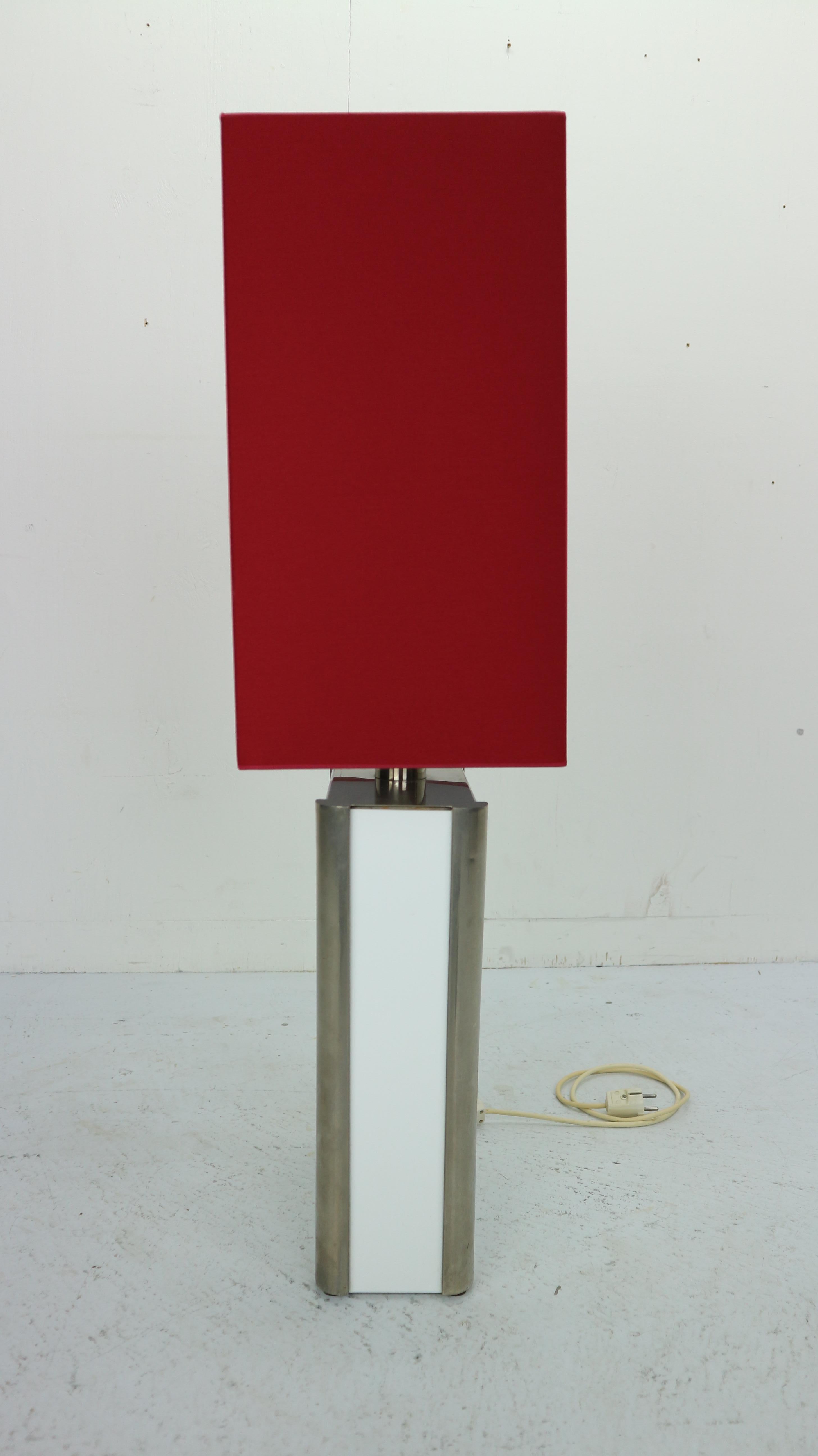 Mid-Century Modern Italian Design Floor Lamp, 1970s For Sale 5