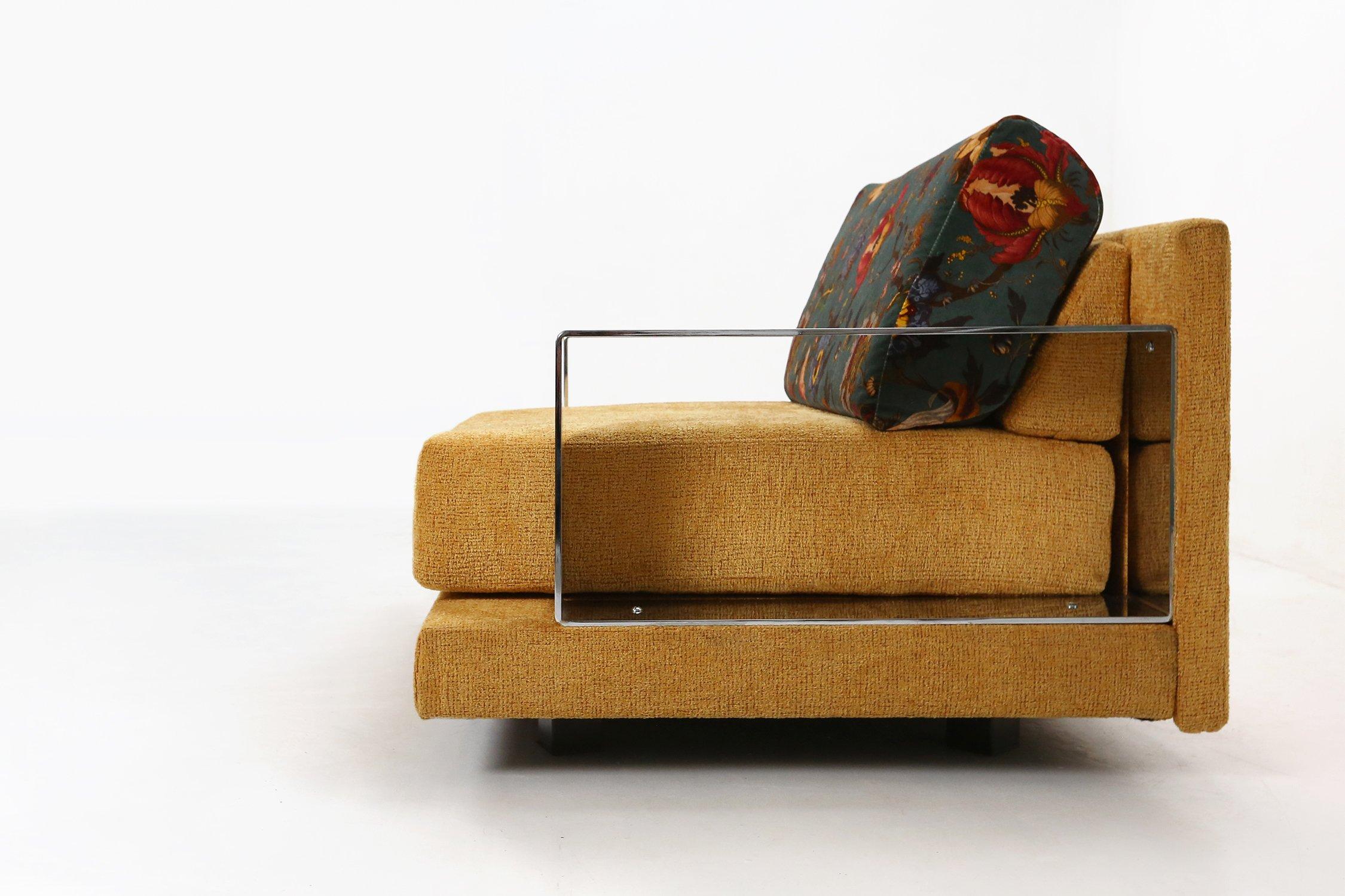 Mid-century modern Italian designed Living Room Set, 1960s For Sale 4