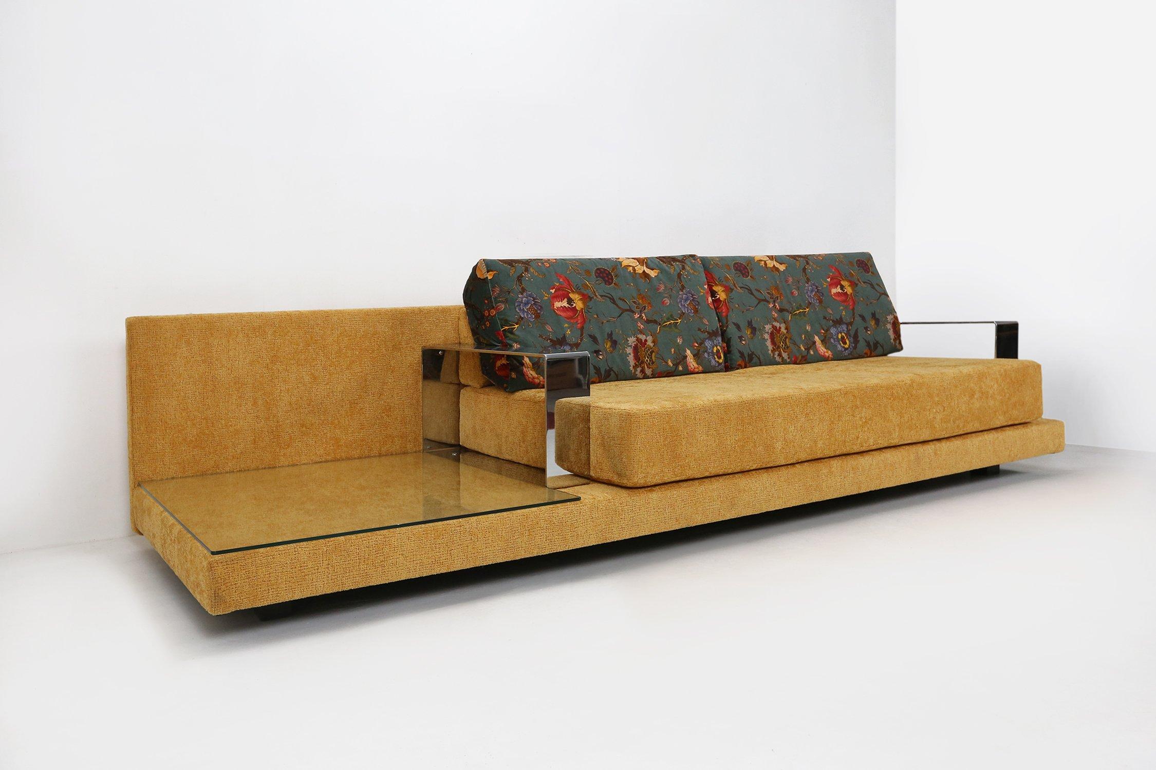 Mid-century modern Italian designed Living Room Set, 1960s In Good Condition For Sale In Meulebeke, BE