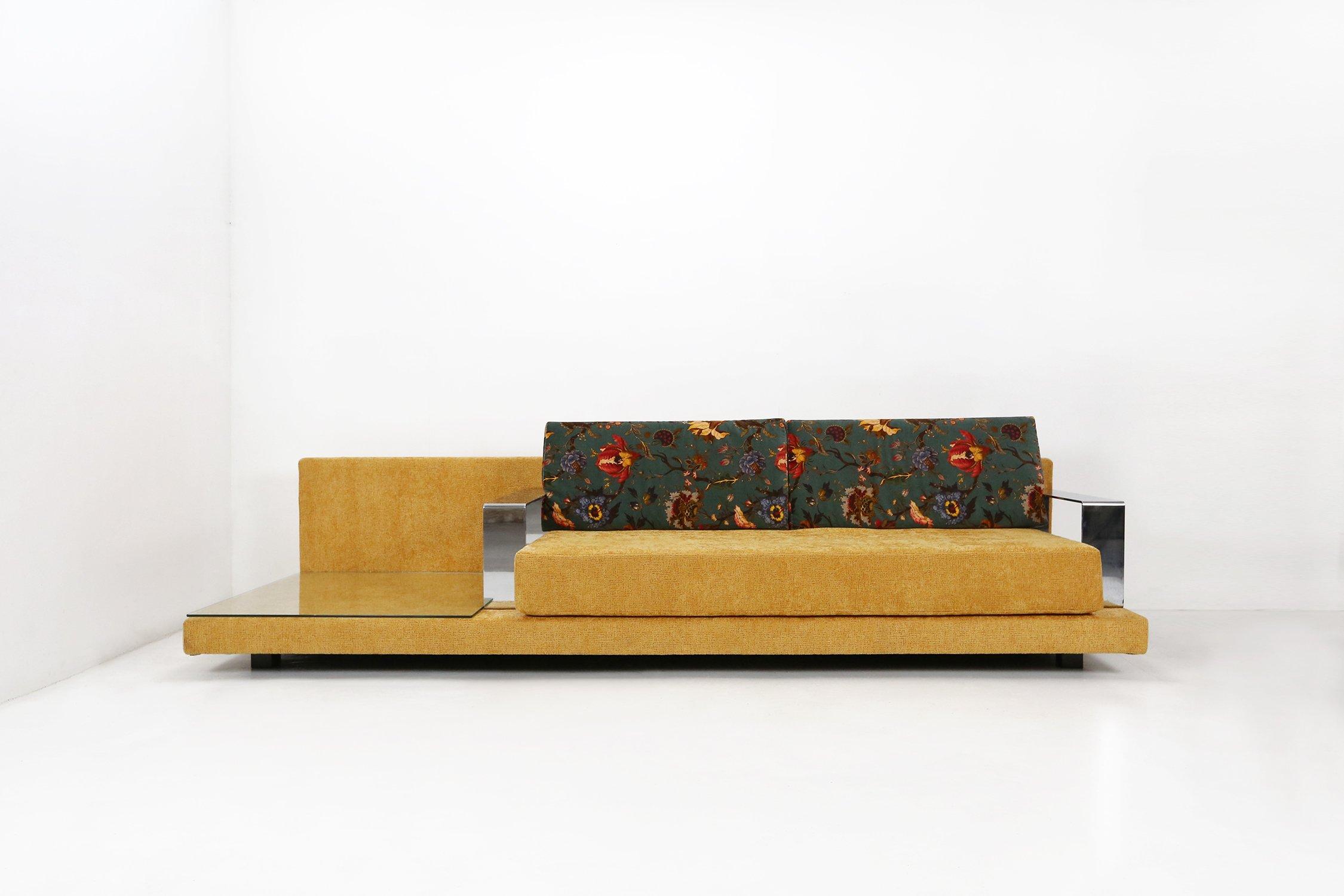 Mid-century modern Italian designed Living Room Set, 1960s For Sale 1