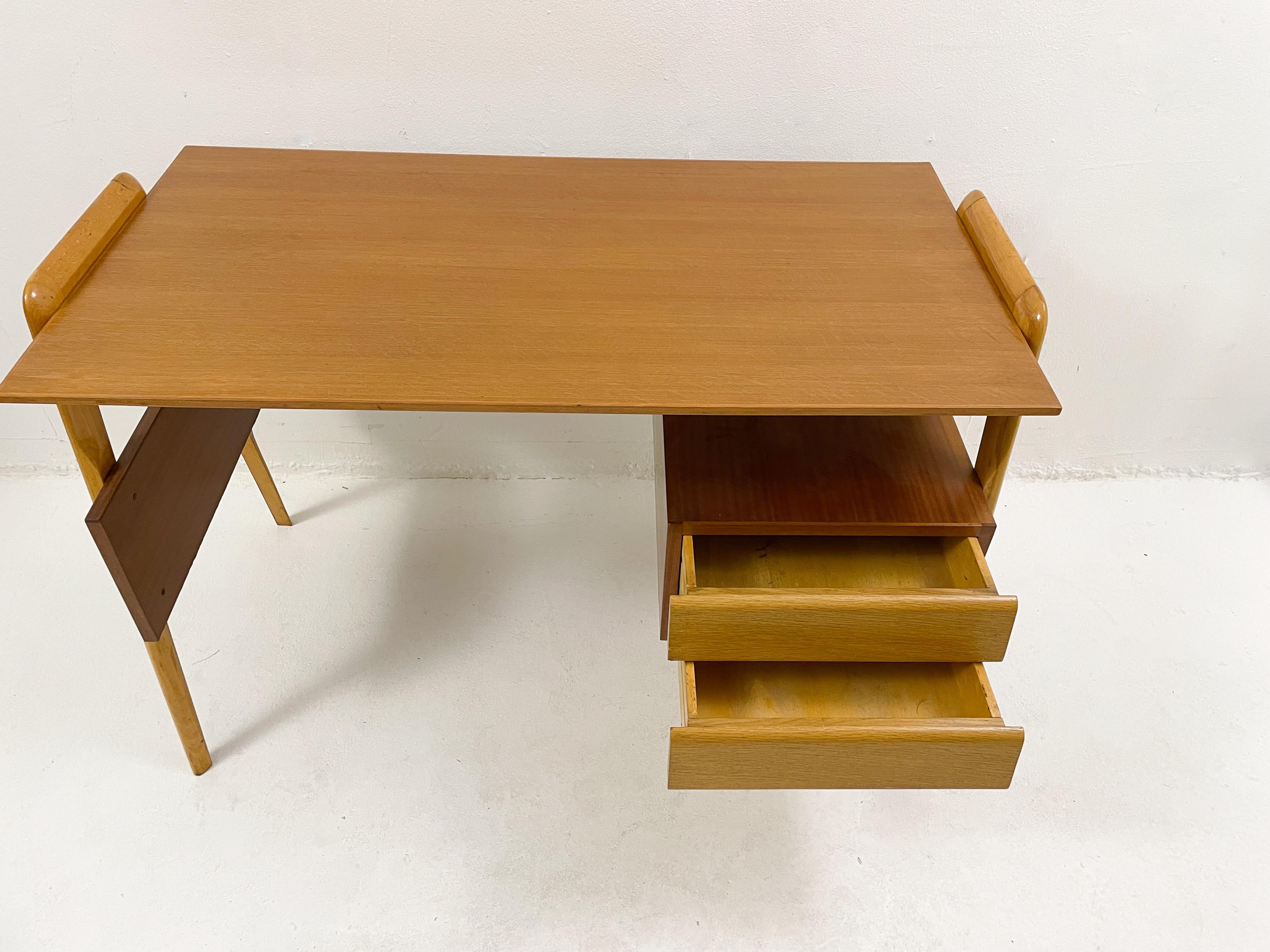 Mid-Century Modern Italian Desk by Vittorio Dassi, 1950s 1
