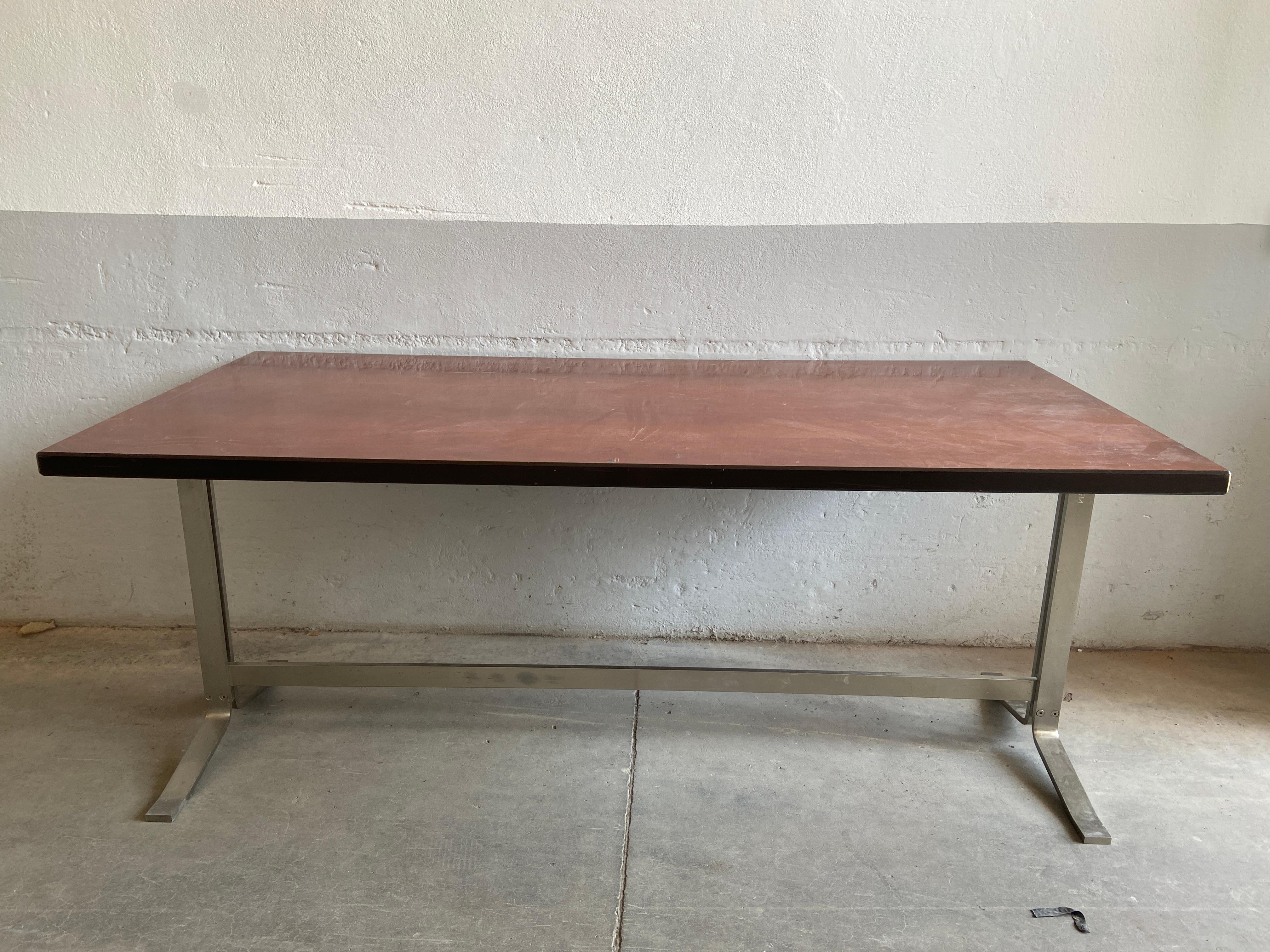 Stainless Steel Mid-Century Modern Italian Desk Table by Gianni Moscatelli for Formanova For Sale