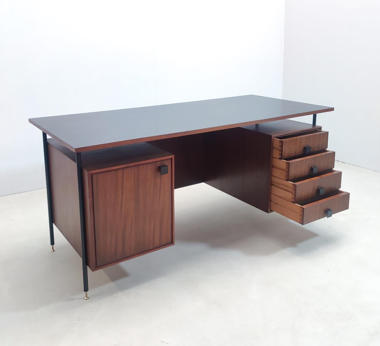 Mid-20th Century Mid-Century Modern Italian Desk with Drawers, Wood, 1960s For Sale