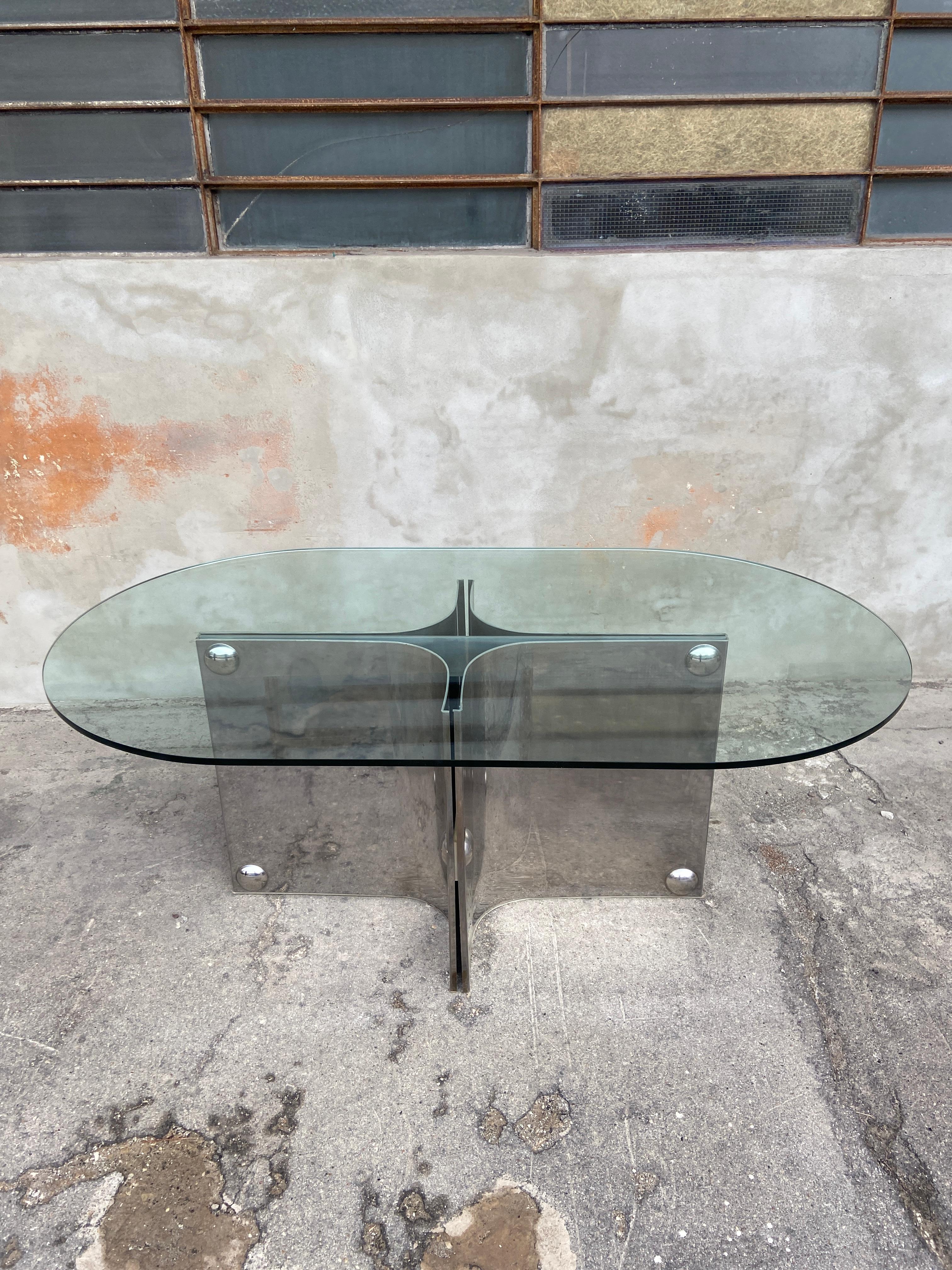 Late 20th Century Mid-Century Modern Italian Dining or Center Table by Vittorio Introini. 1970s