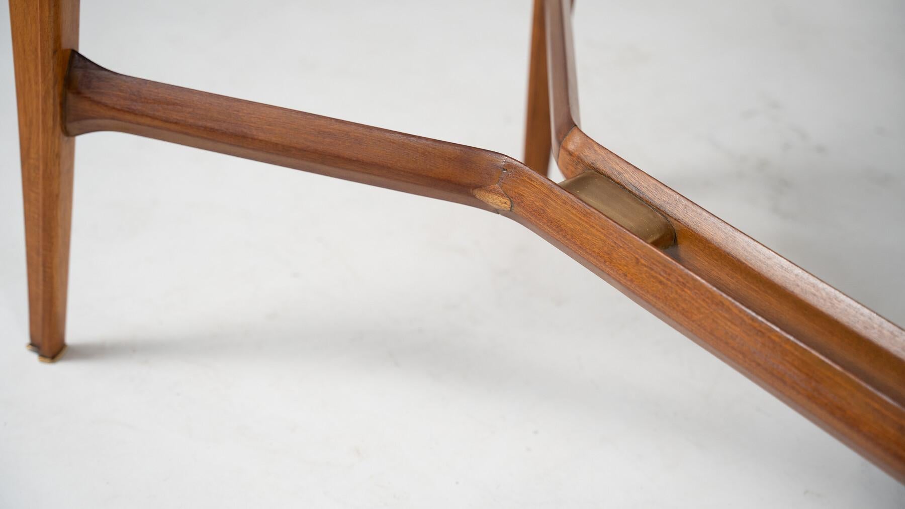 Table de salle à manger italienne The Modernsity par Studio Moscatelli, années 1950 Bon état - En vente à Brussels, BE