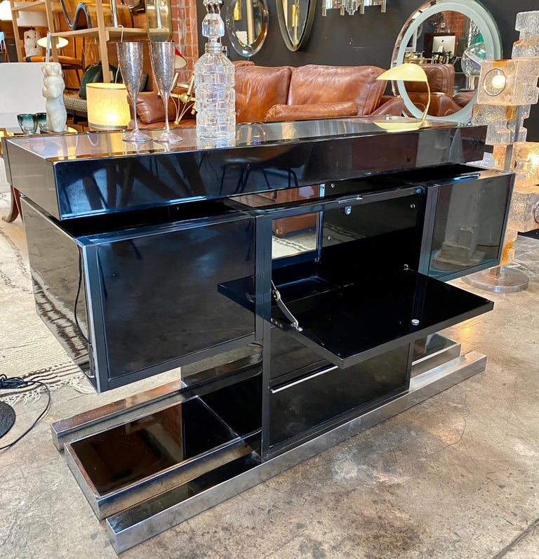 Mid-Century Modern Italian Dry Bar by Willy Rizzo, 1970s In Good Condition In Los Angeles, CA