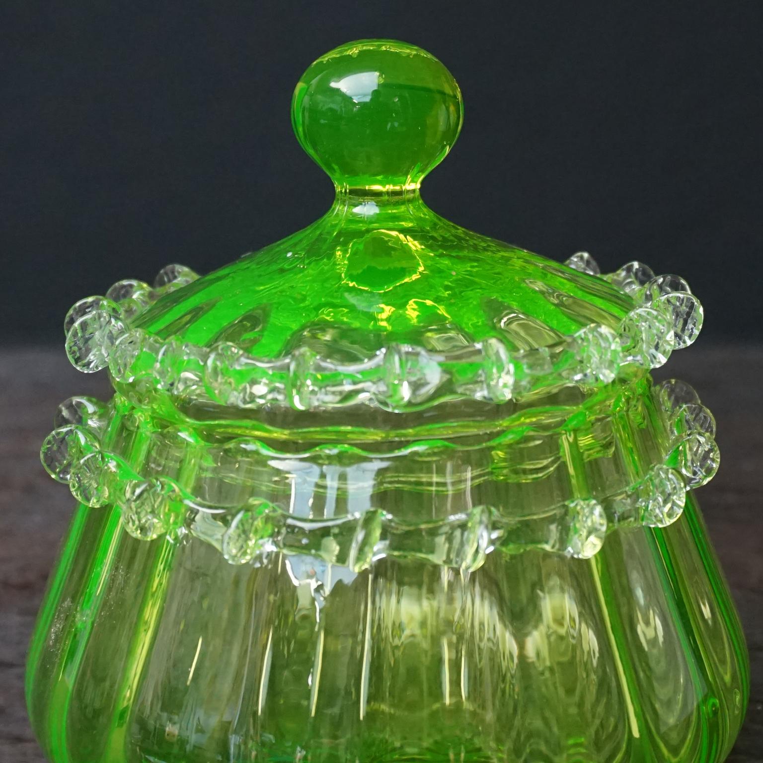 Mid-Century Modern Italian Empoli Candy Jar Vaseline Uranium Glass Yellow Green 3