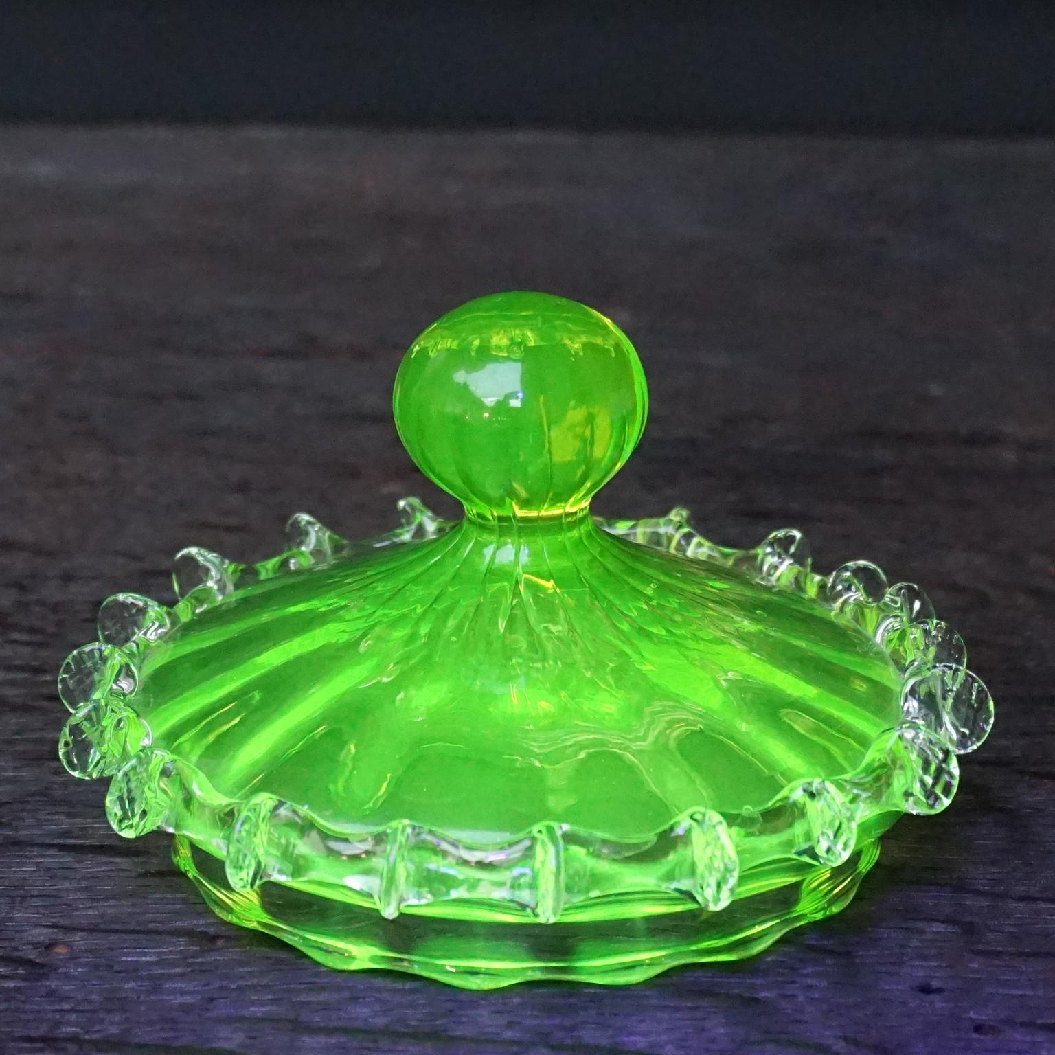 Mid-Century Modern Italian Empoli Candy Jar Vaseline Uranium Glass Yellow Green 7