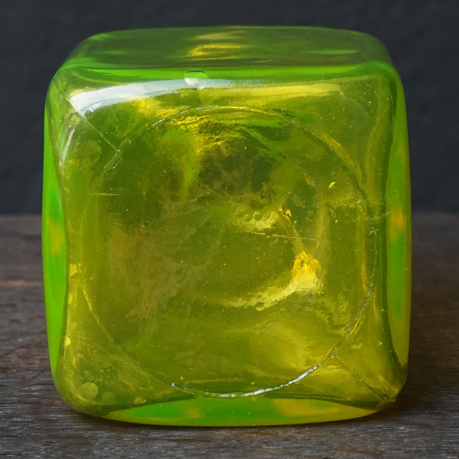 Mid-Century Modern Italian Empoli Carafe in Vaseline Uranium Glass Yellow Green 3