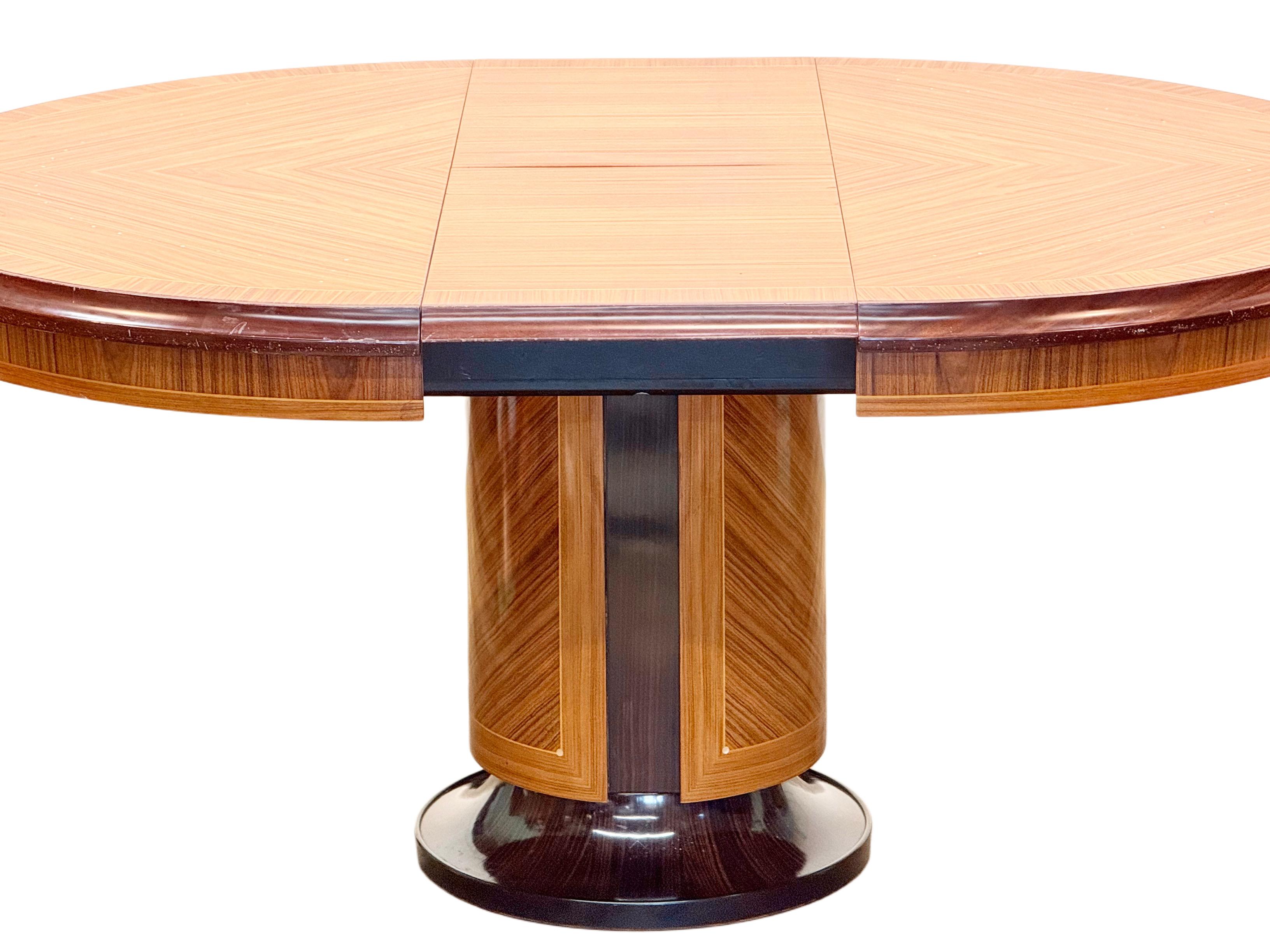 20ième siècle Table de salle à manger italienne extensible en ébène de Macassar, mi-siècle moderne en vente