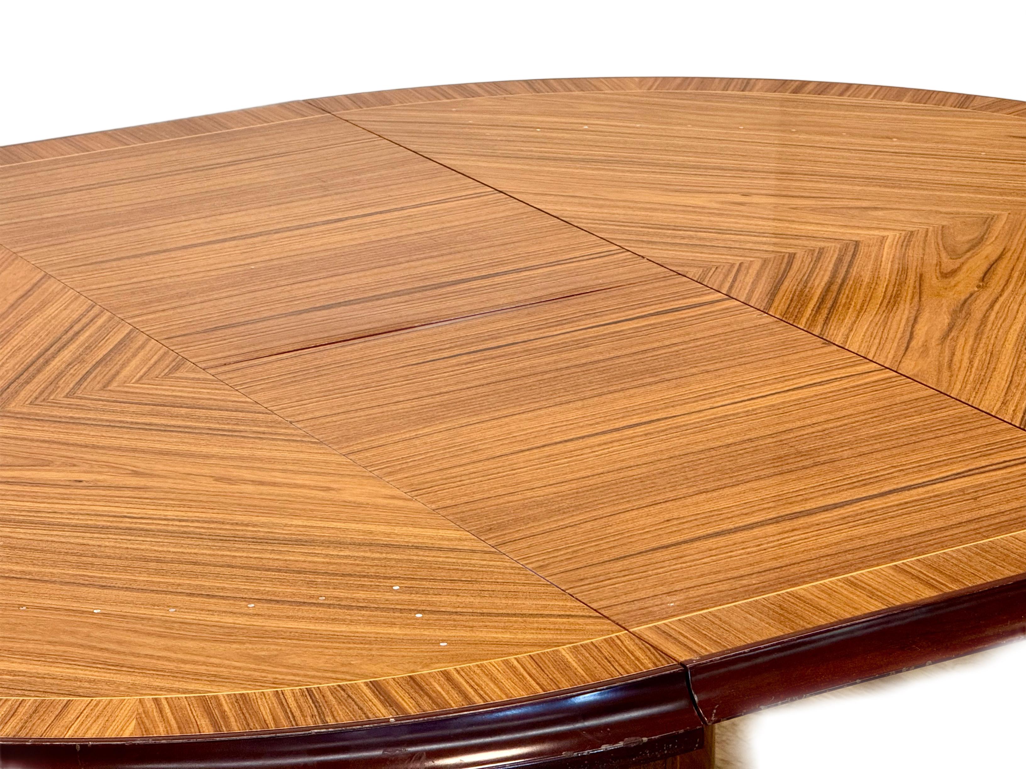 Table de salle à manger italienne extensible en ébène de Macassar, mi-siècle moderne en vente 2