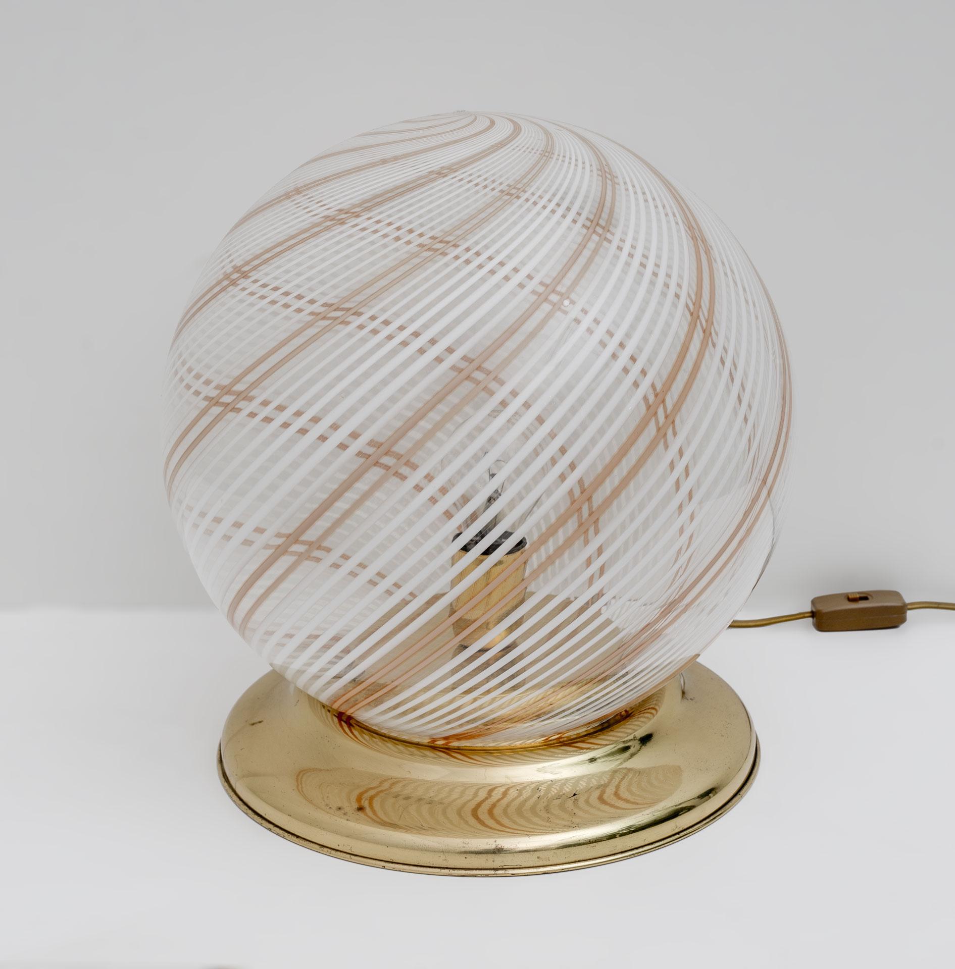 Mid-century Modern Italian Filigrana Swirl Table Lamp, 1970s For Sale ...