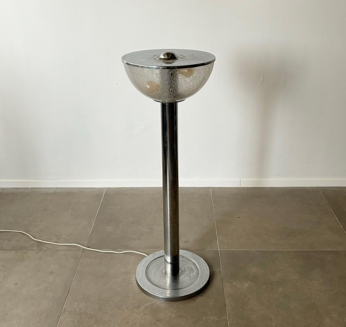 Lampadaire italien The Moderns Modern en acier et verre, 1970 Italie en vente 6
