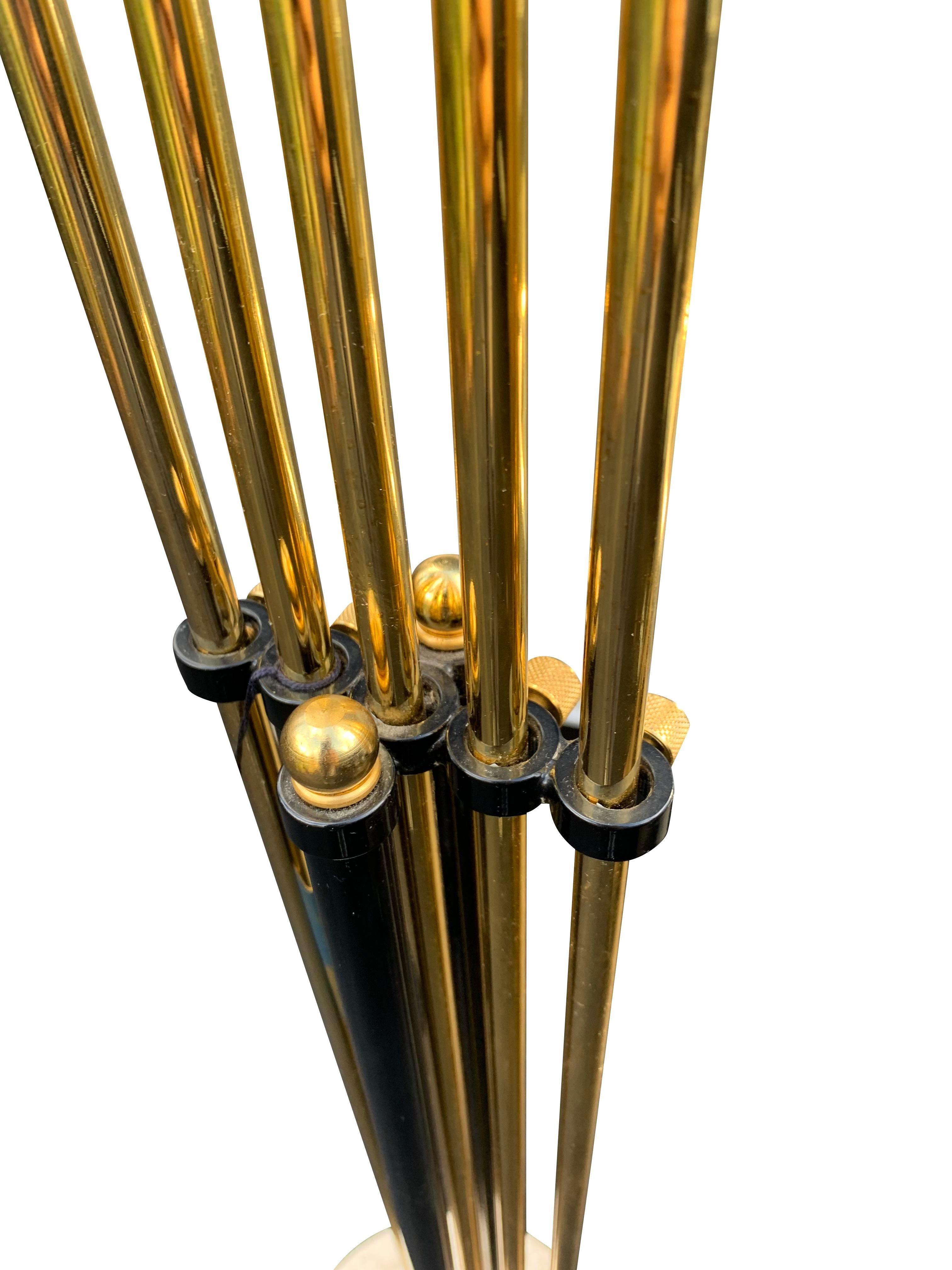 Fine XIX secolo Lampada da terra italiana del Mid Century Modern Testa mobile in ottone e travertino in vendita