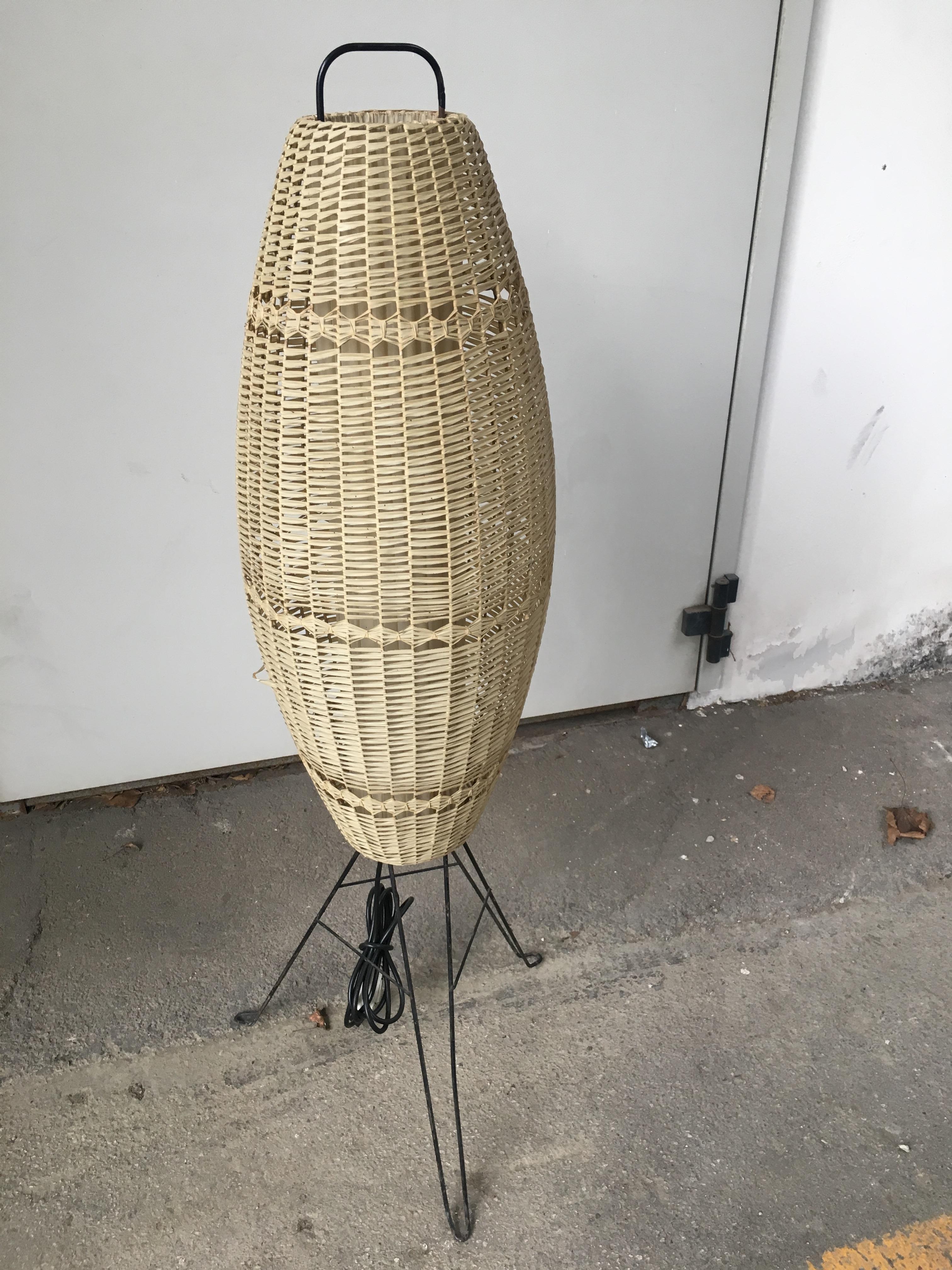 Mid-Century Modern Italian floor lamp with braided tape, 1960s
This lamp is in good vintage conditions wear consistent with age and use.