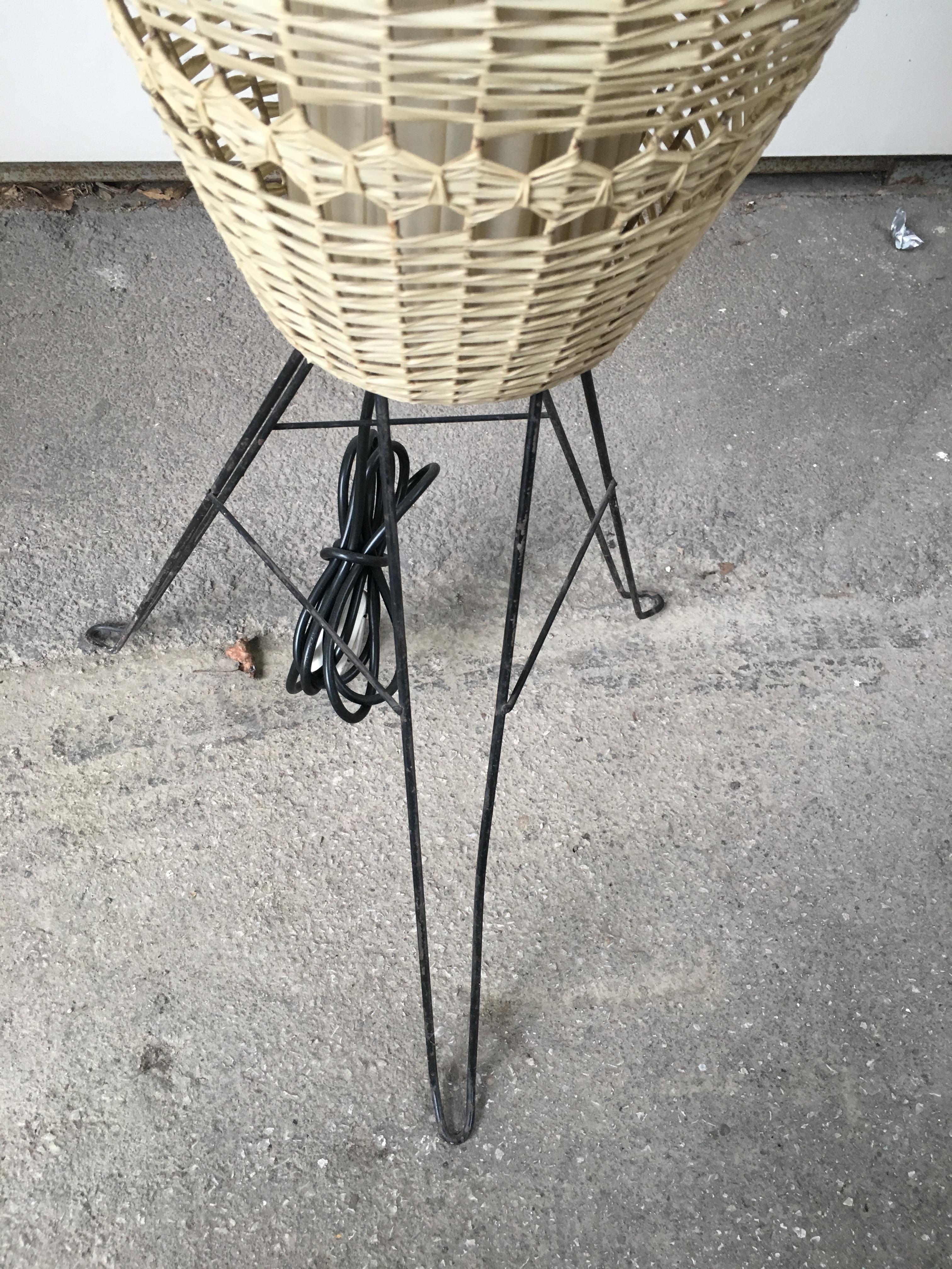 Mid-Century Modern Italian Floor Lamp with Braided Tape, 1960s For Sale 2