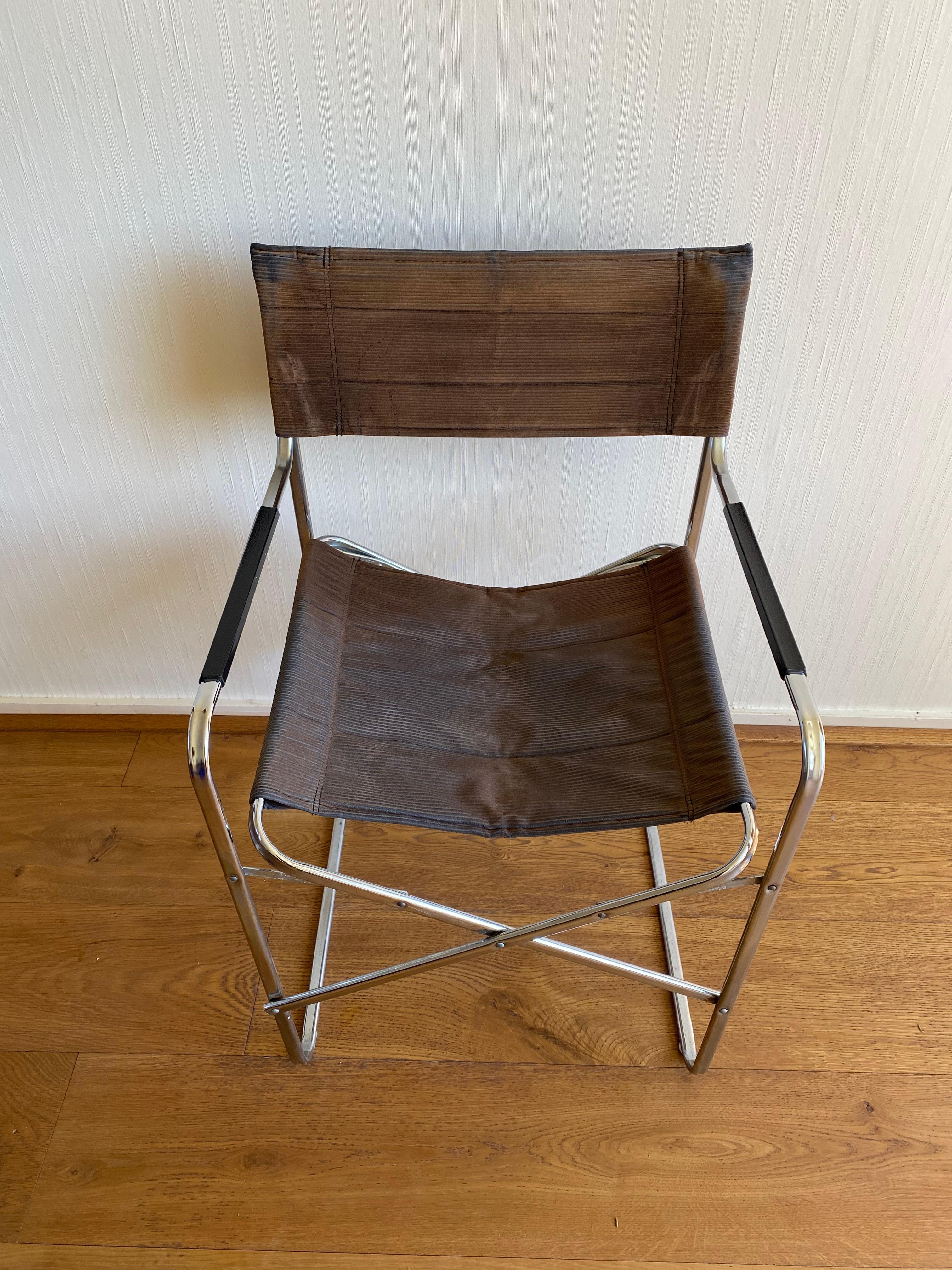 Mid-Century Modern Italian Folding Chair in Style of the Gae Aulenti April Chair For Sale 8