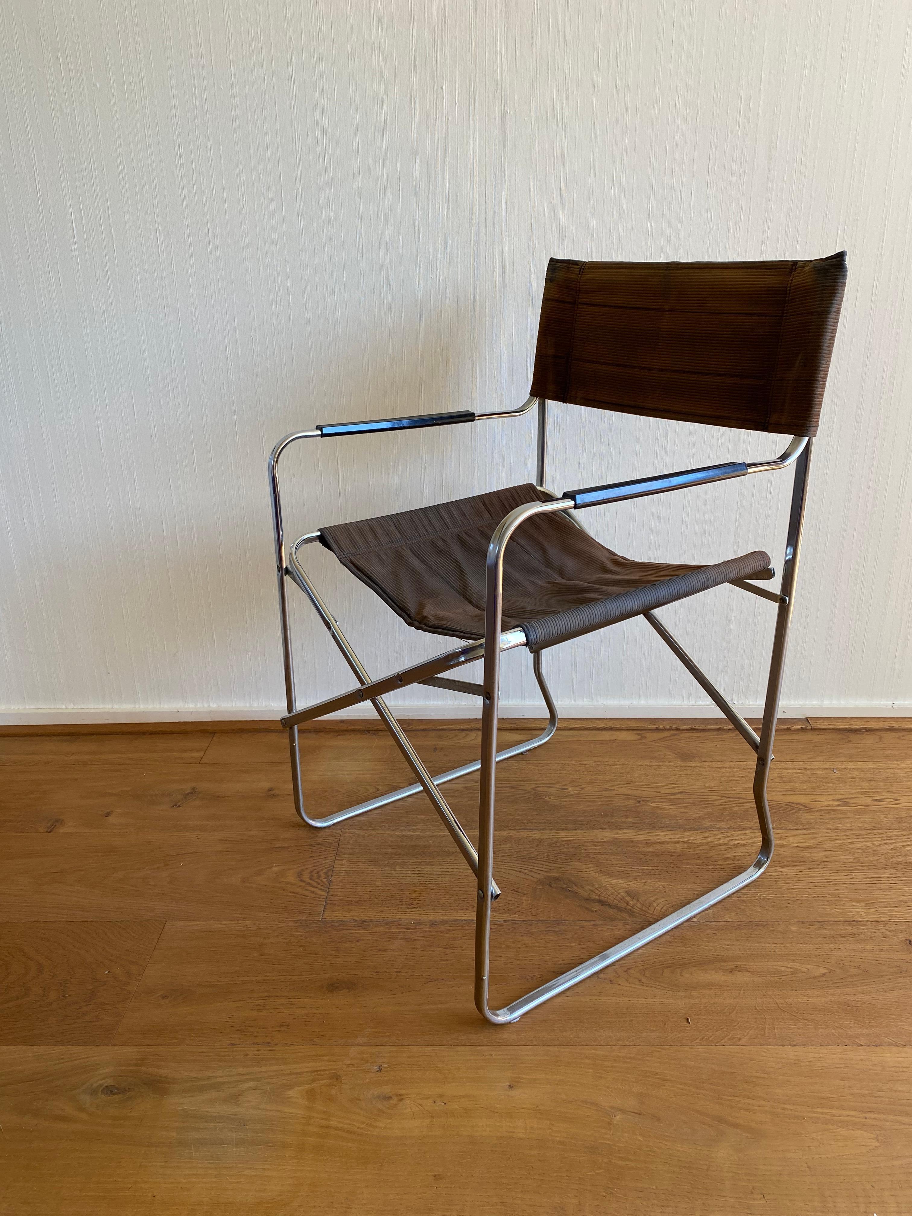 Mid-Century Modern Italian Folding Chair in Style of the Gae Aulenti April Chair In Good Condition For Sale In Schagen, NL