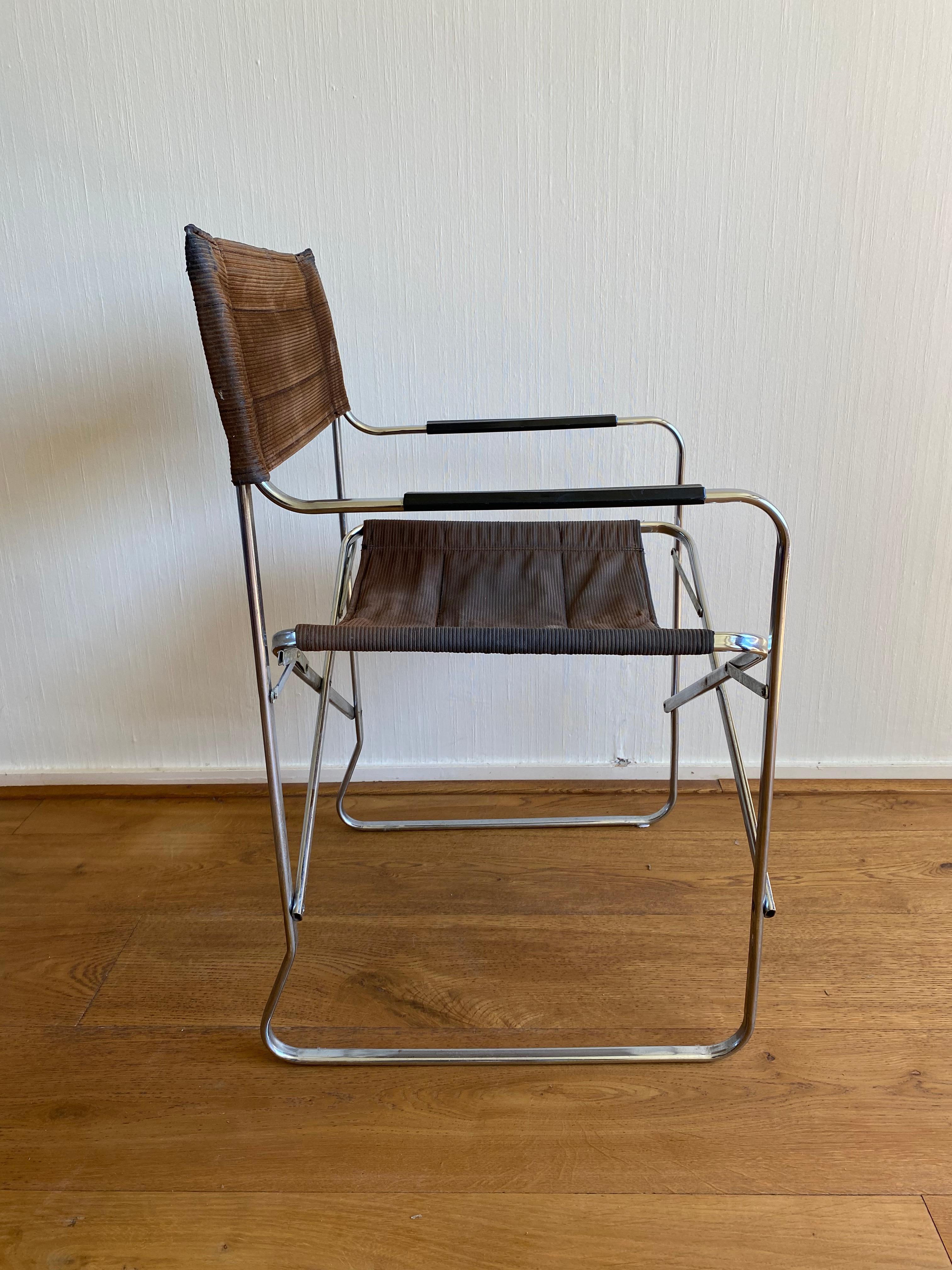 Mid-Century Modern Italian Folding Chair in Style of the Gae Aulenti April Chair For Sale 3