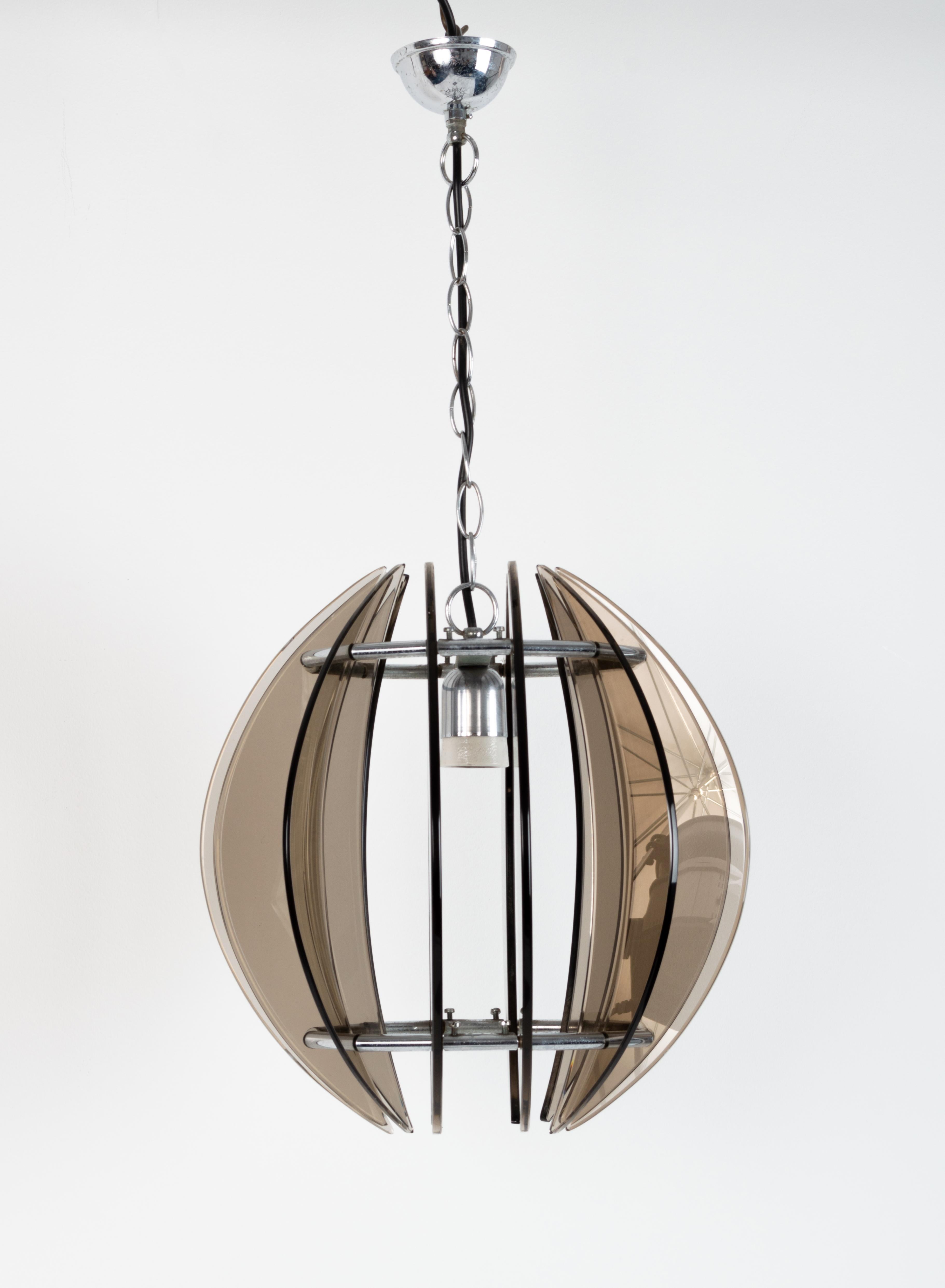 Mid-Century Modern Italian Fontana Arte Style Smoked Glass Pendant Light In Good Condition For Sale In London, GB